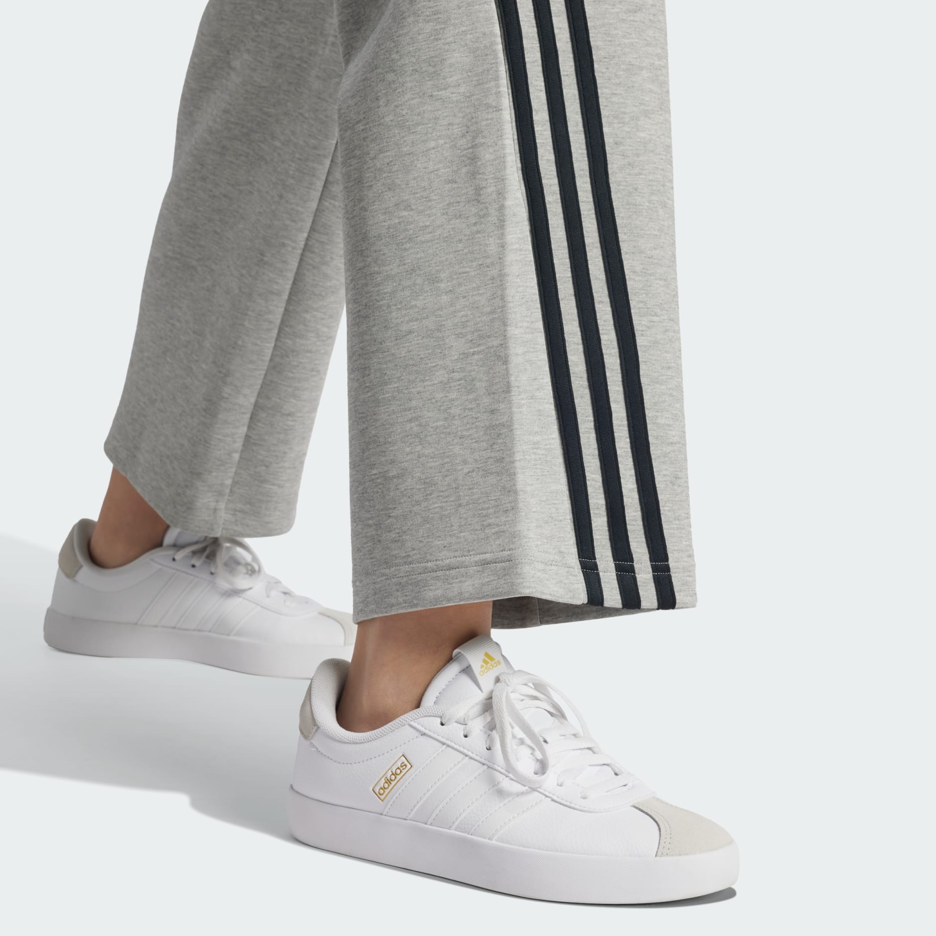 Pantaloni cu 3 dungi și tiv deschis Future Icons