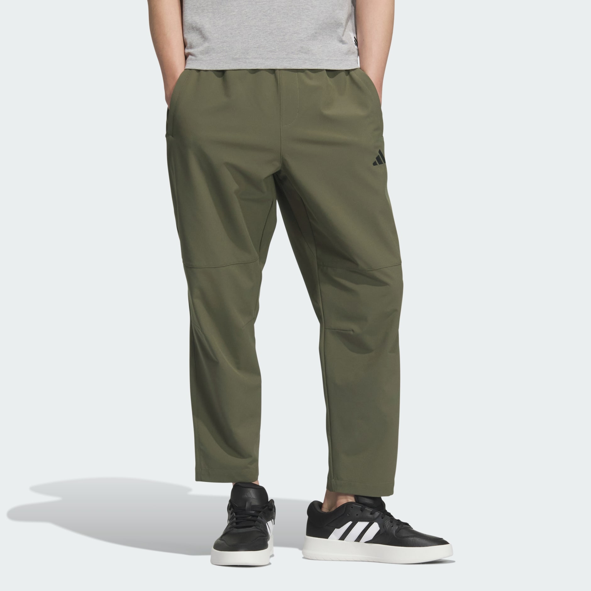 Must Haves Entry Woven Pants