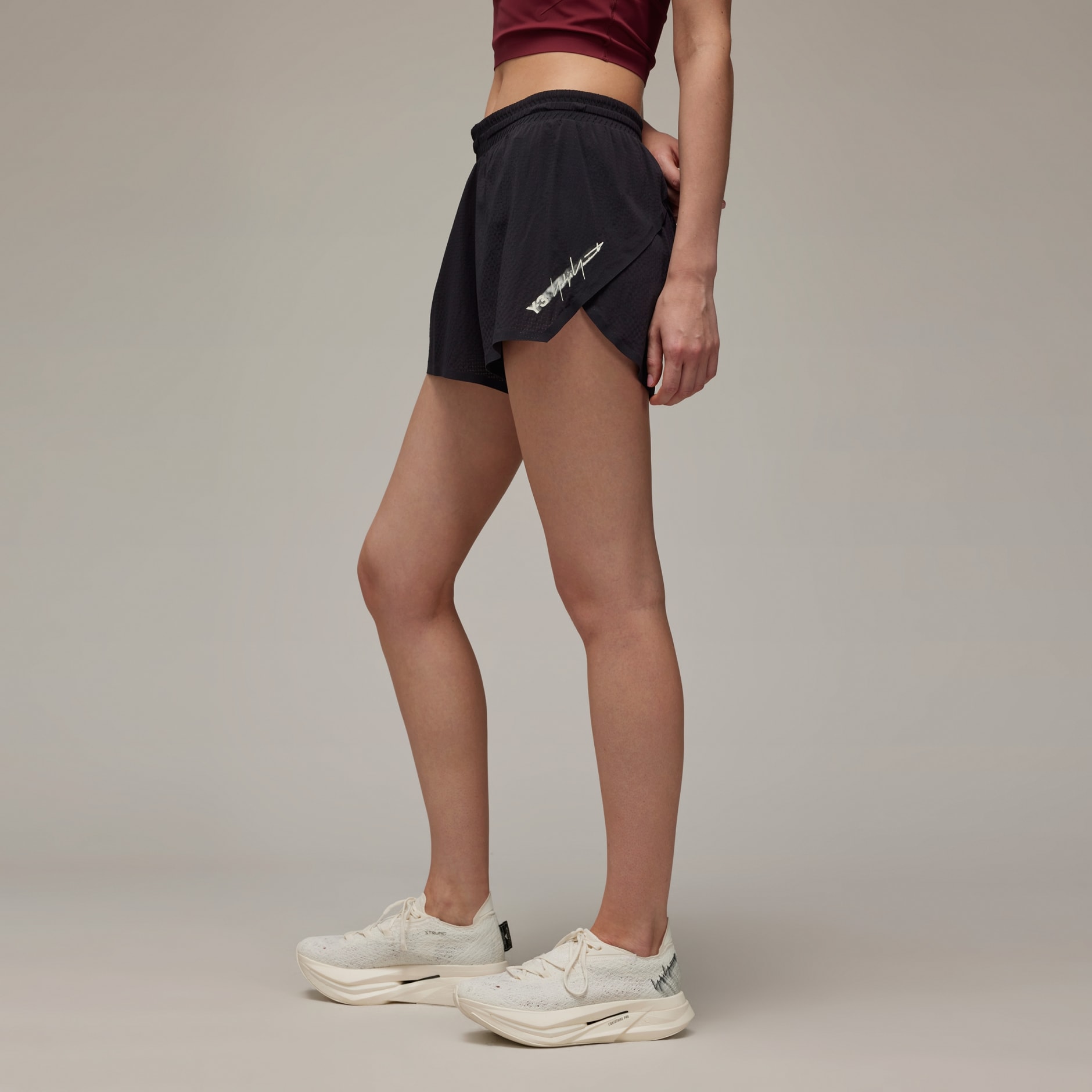 W RUN SHORTS