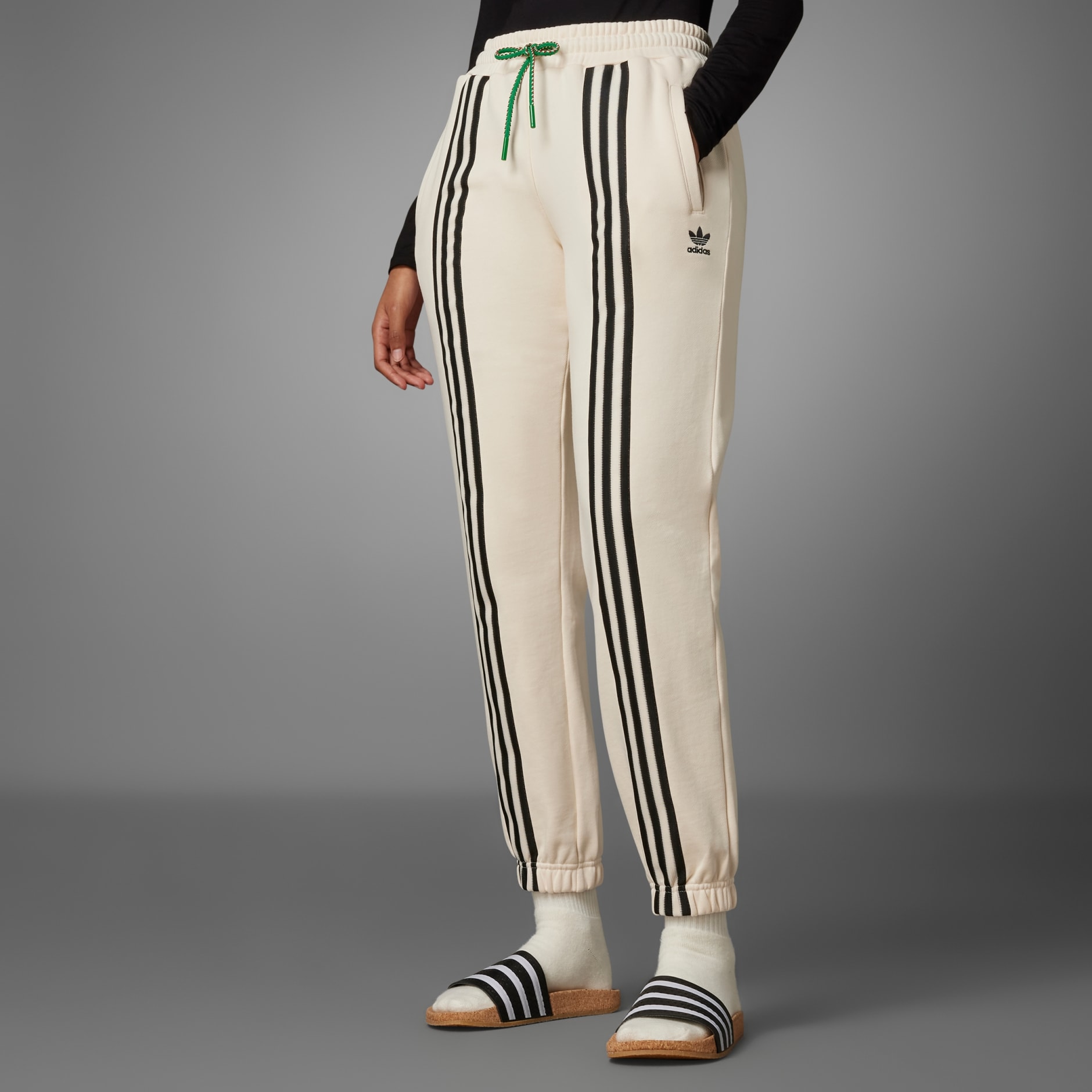 Continuamente Camino ancla adidas Adicolor 70s 3-Stripes Sweatpants - Beige | adidas KE