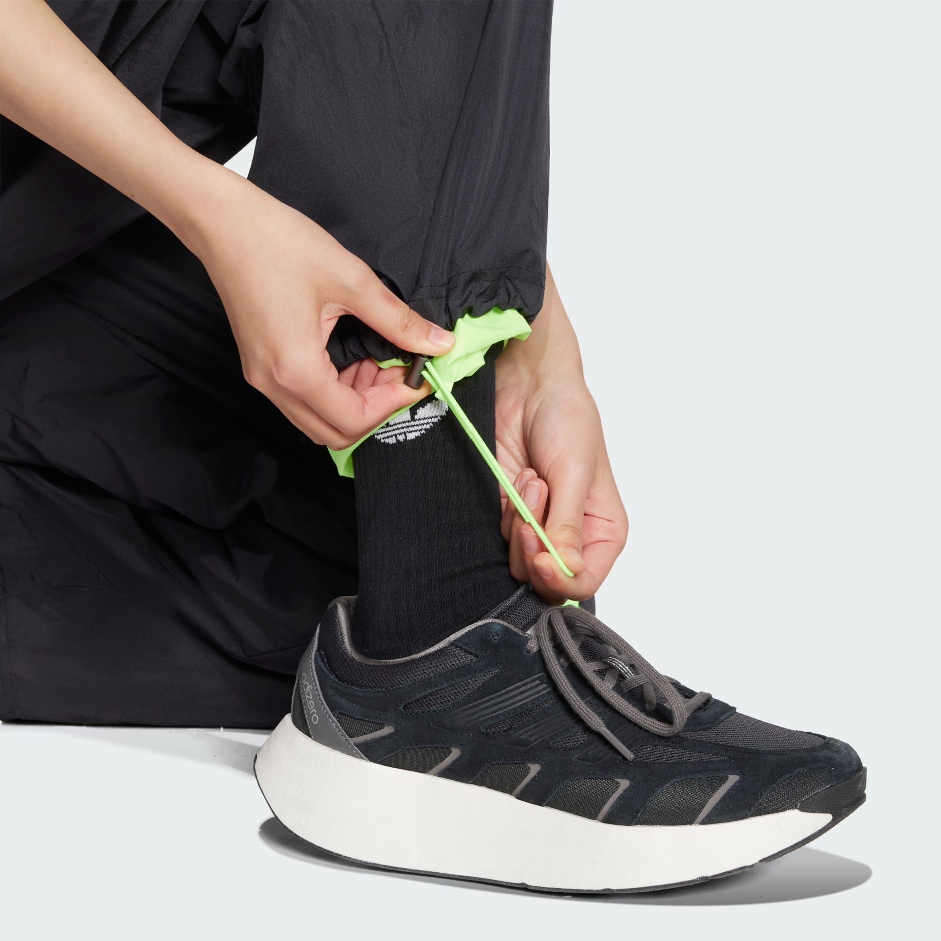 Predimenzionirani donji dio trenirke Teamgeist Adicolor