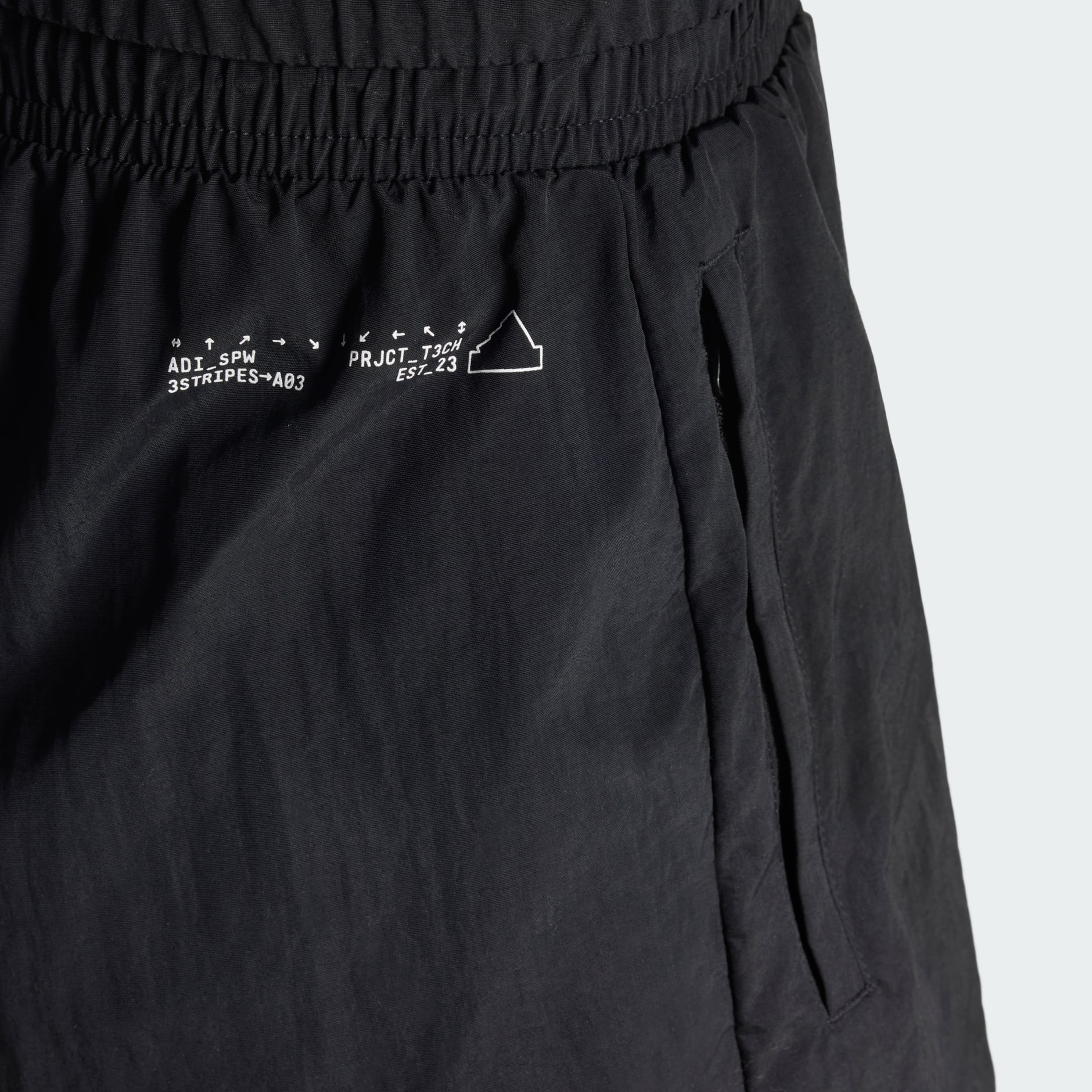 City Escape Woven Shorts