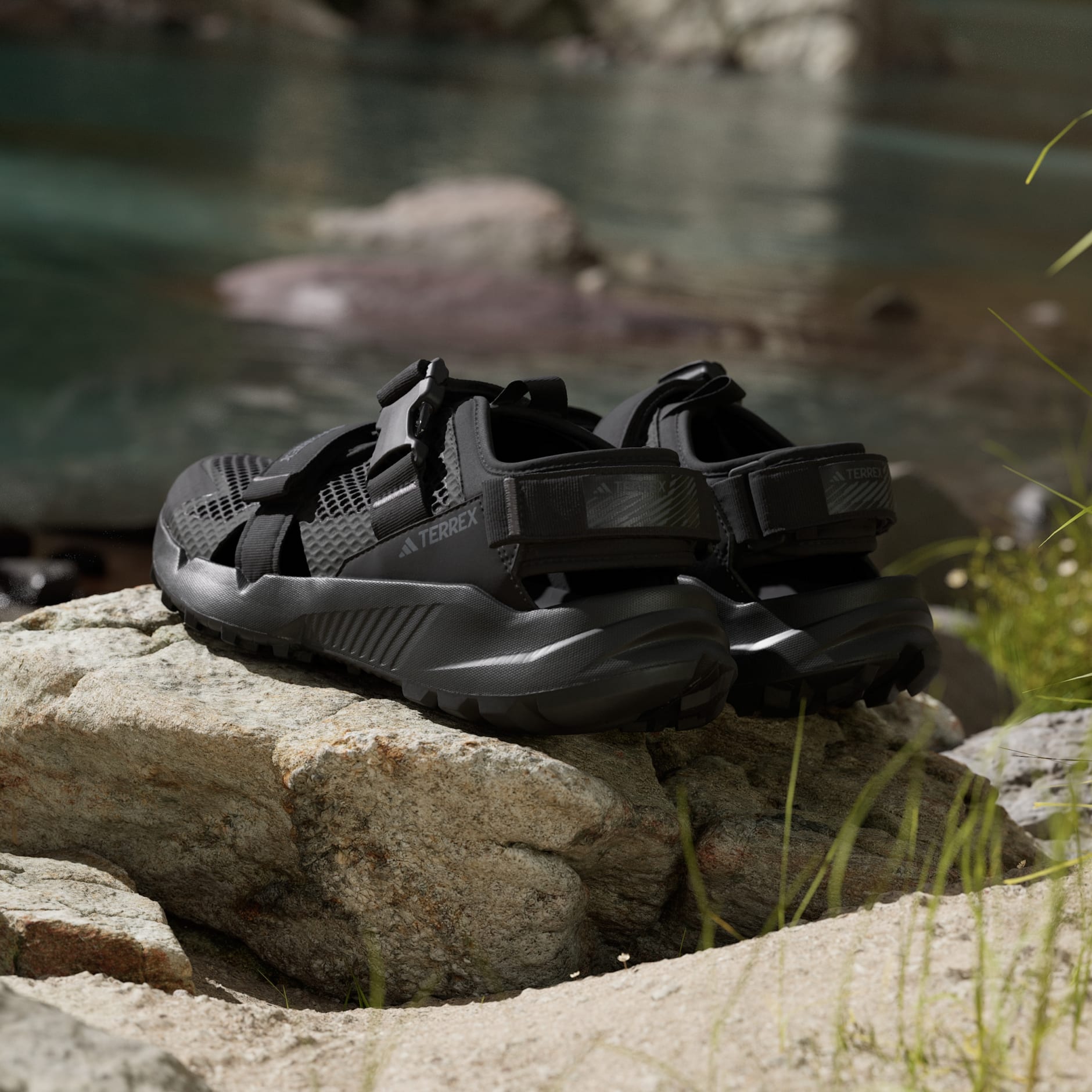 TERREX HYDROTERRA AT