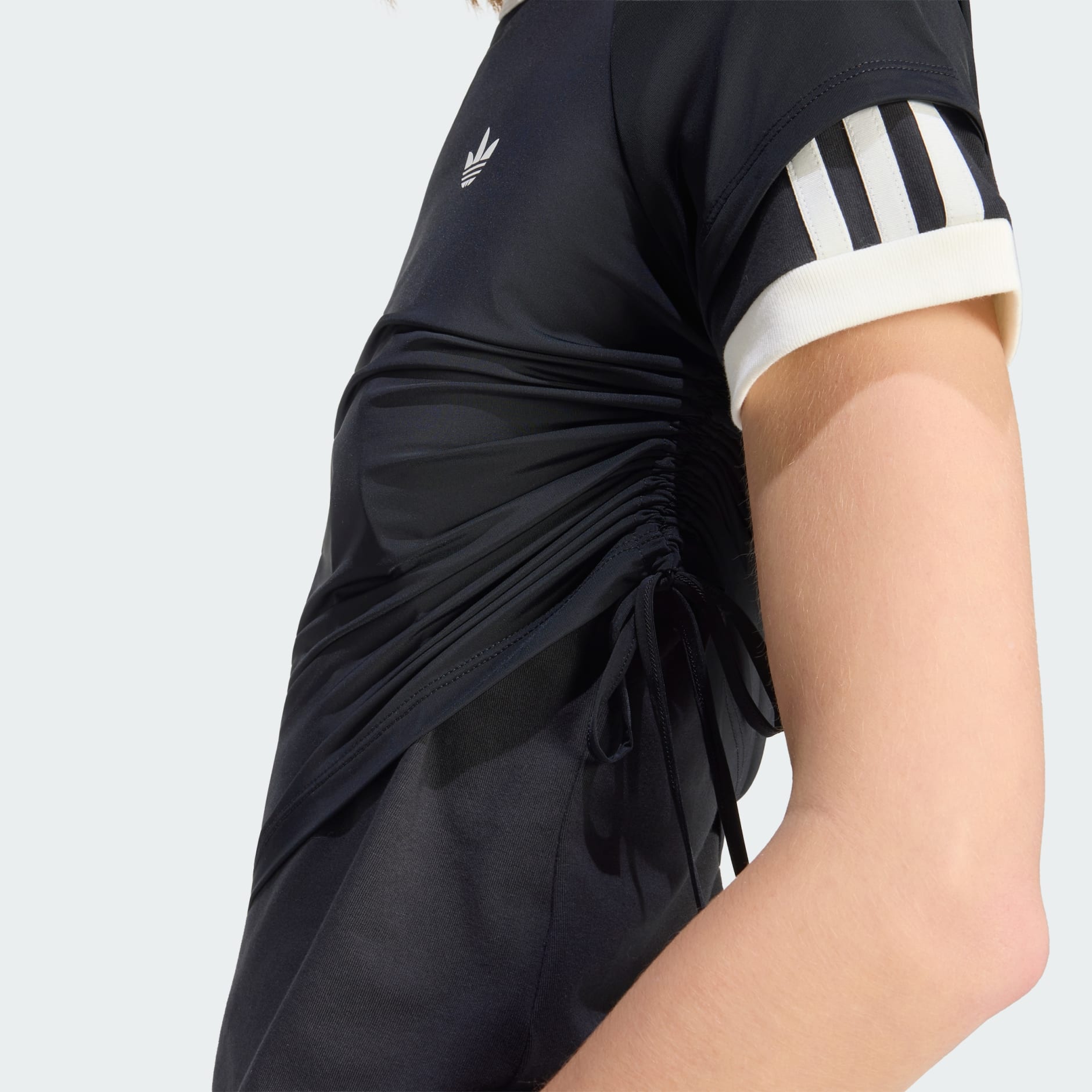 DOUBLE LAYERED CALI TEE