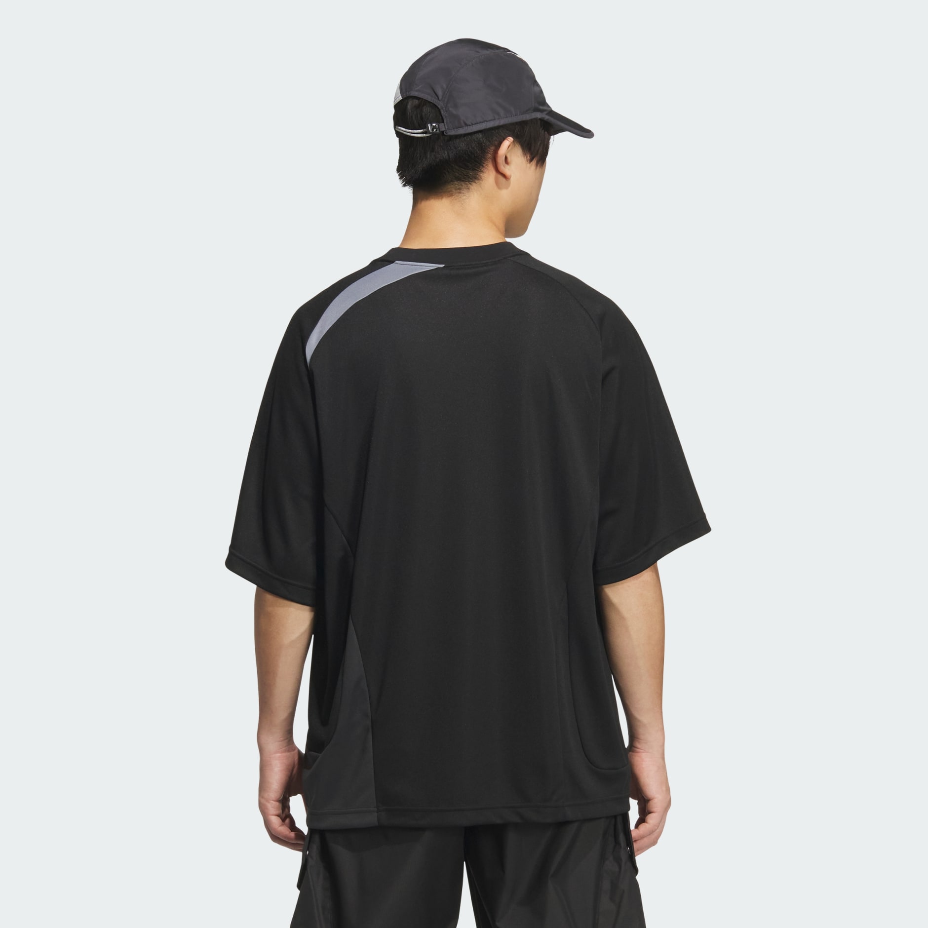 Future Style 短袖 T 恤