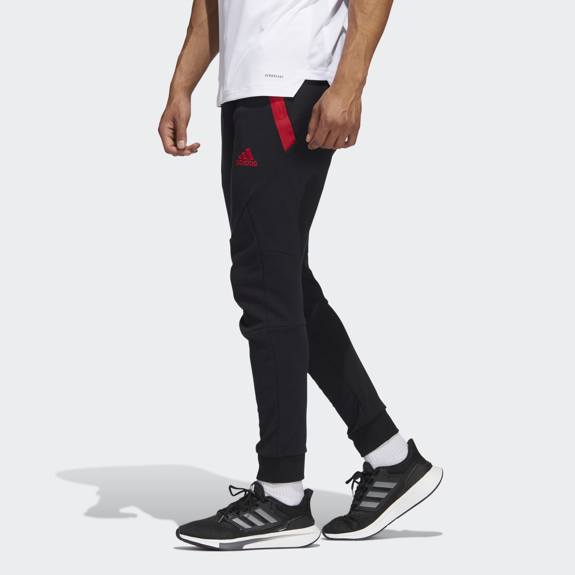 Manchester United Travel Pants