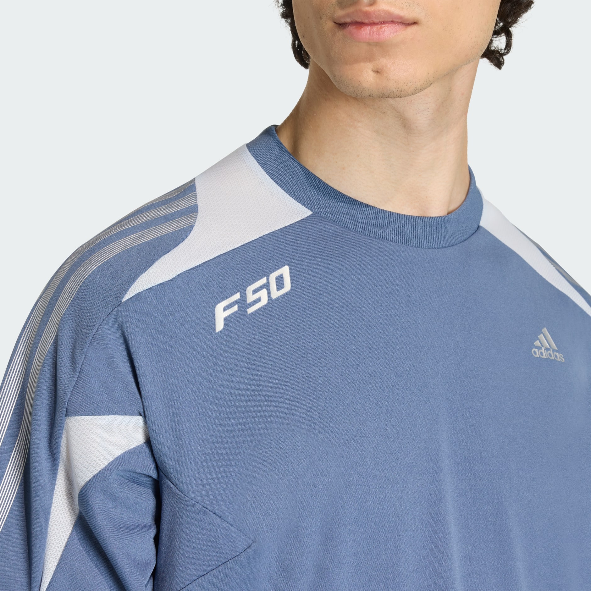 TRICOU F50 CU M&Acirc;NECĂ SCURTĂ