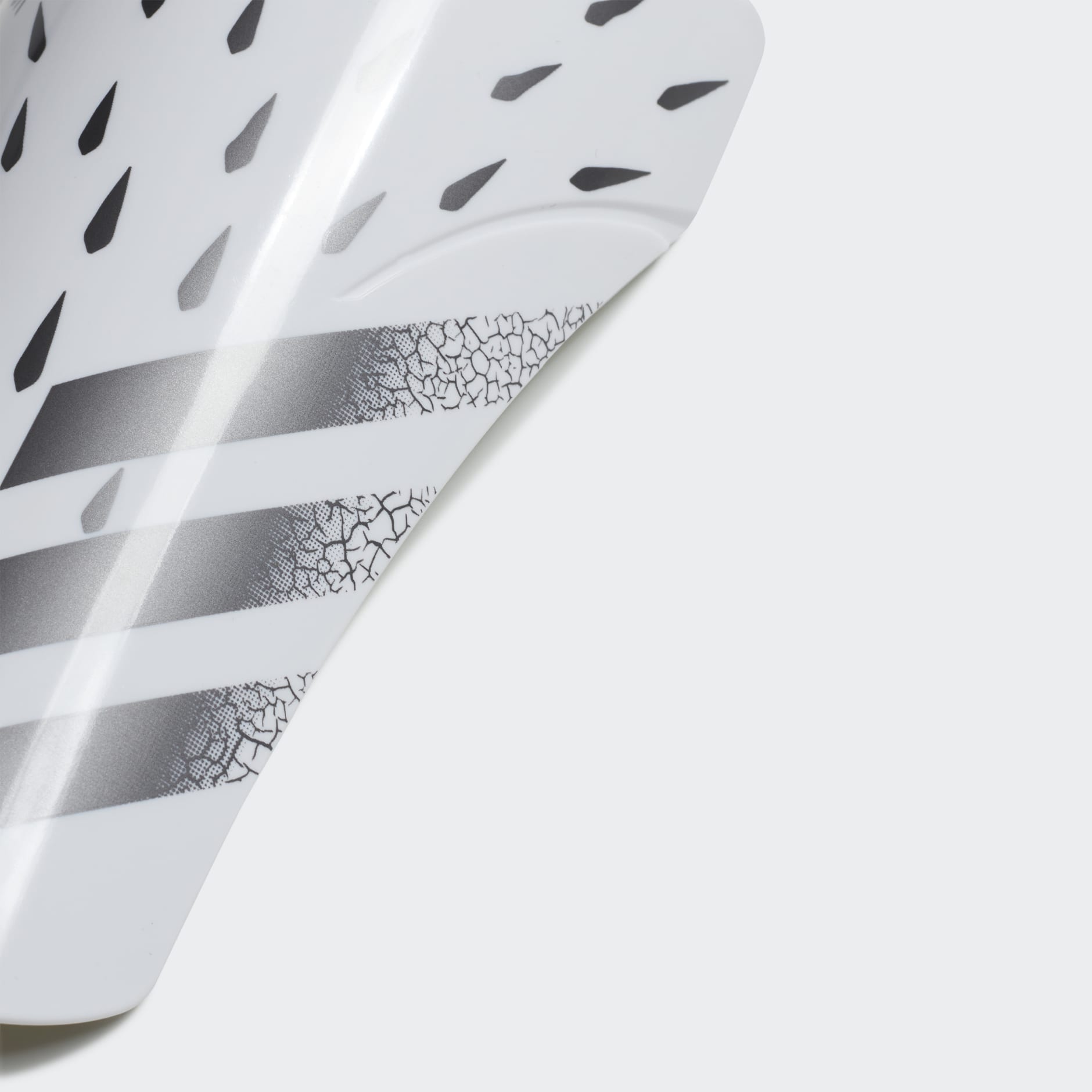 Predator Club Shin Guards
