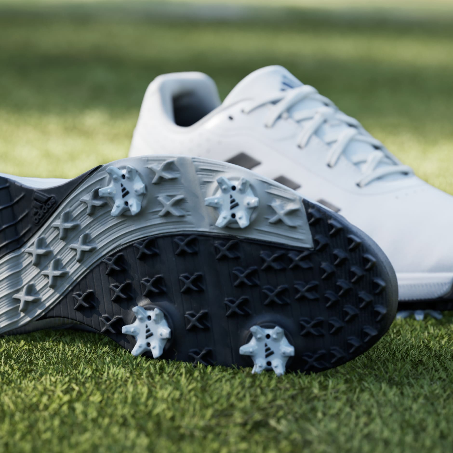Traxion Response Golf Shoes