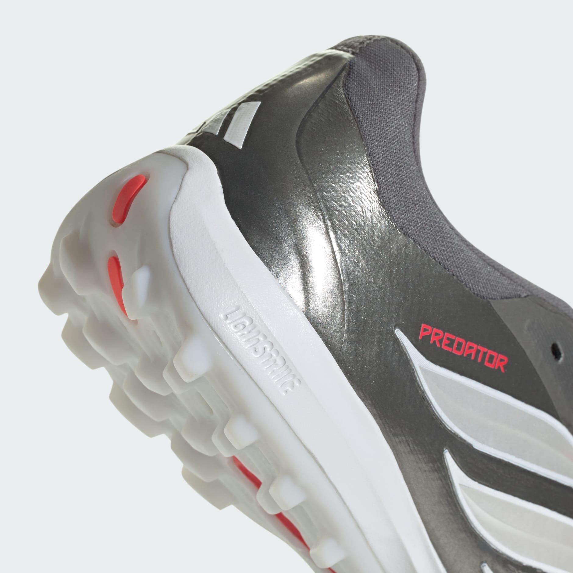 PREDATOR PRO Fold-Over Tongue Turf Football Shoes