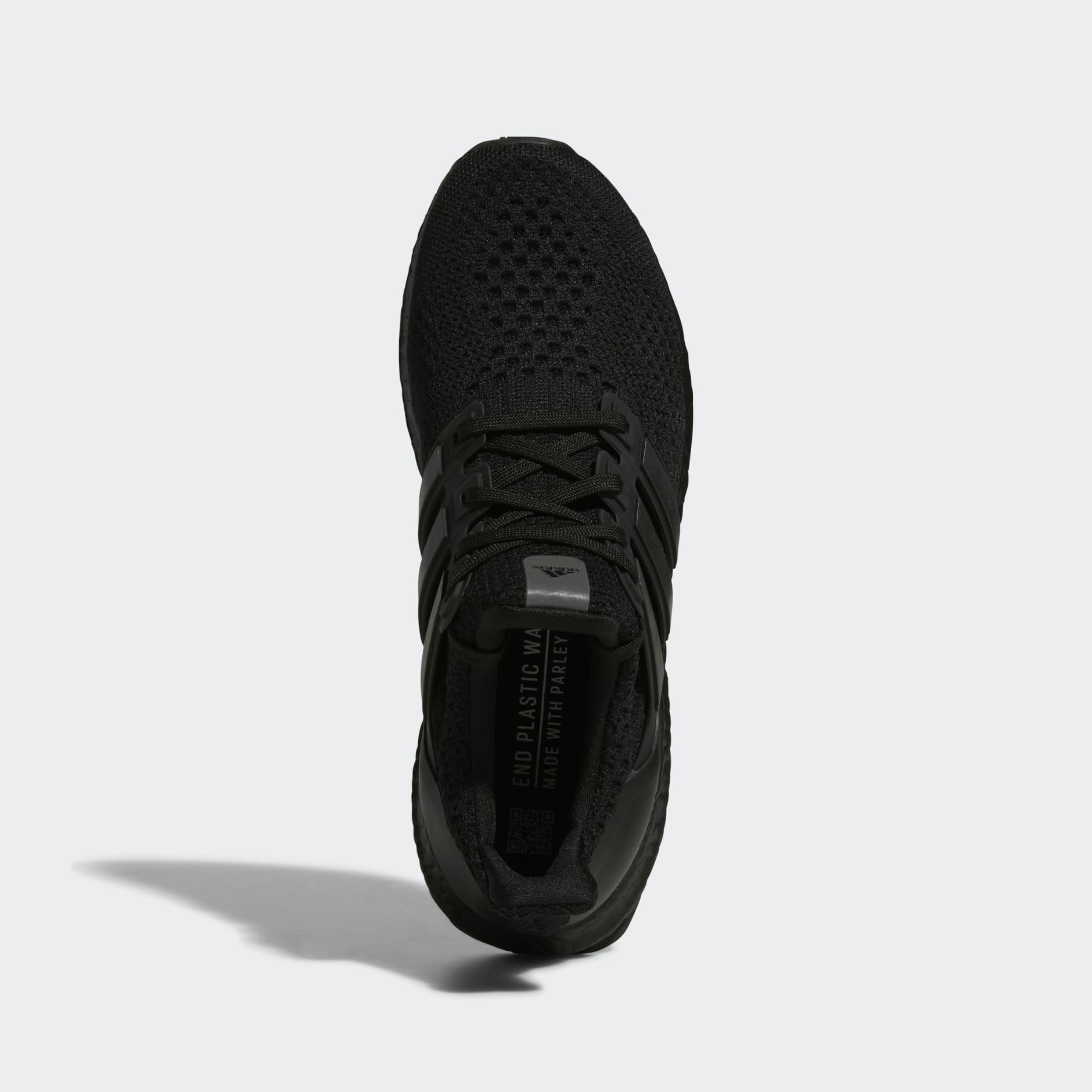 Tenis Ultraboost 5 DNA