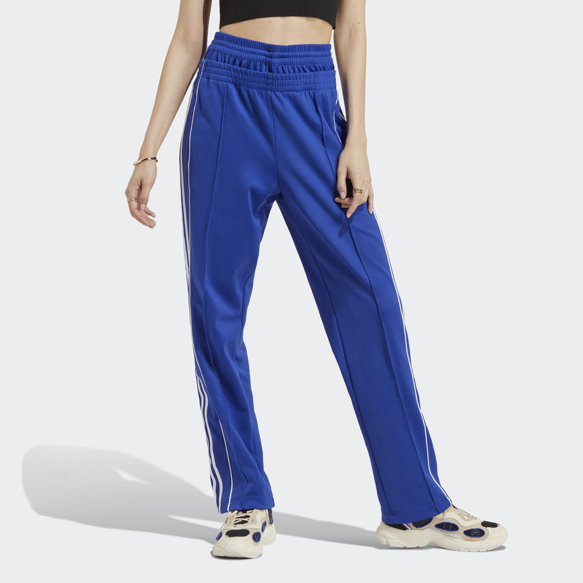 Amazon.com: adidas Women's Essentials Warm-Up Tricot Regular 3-Stripes  Track Pants, Preloved Blue/White, Medium : Clothing, Shoes & Jewelry