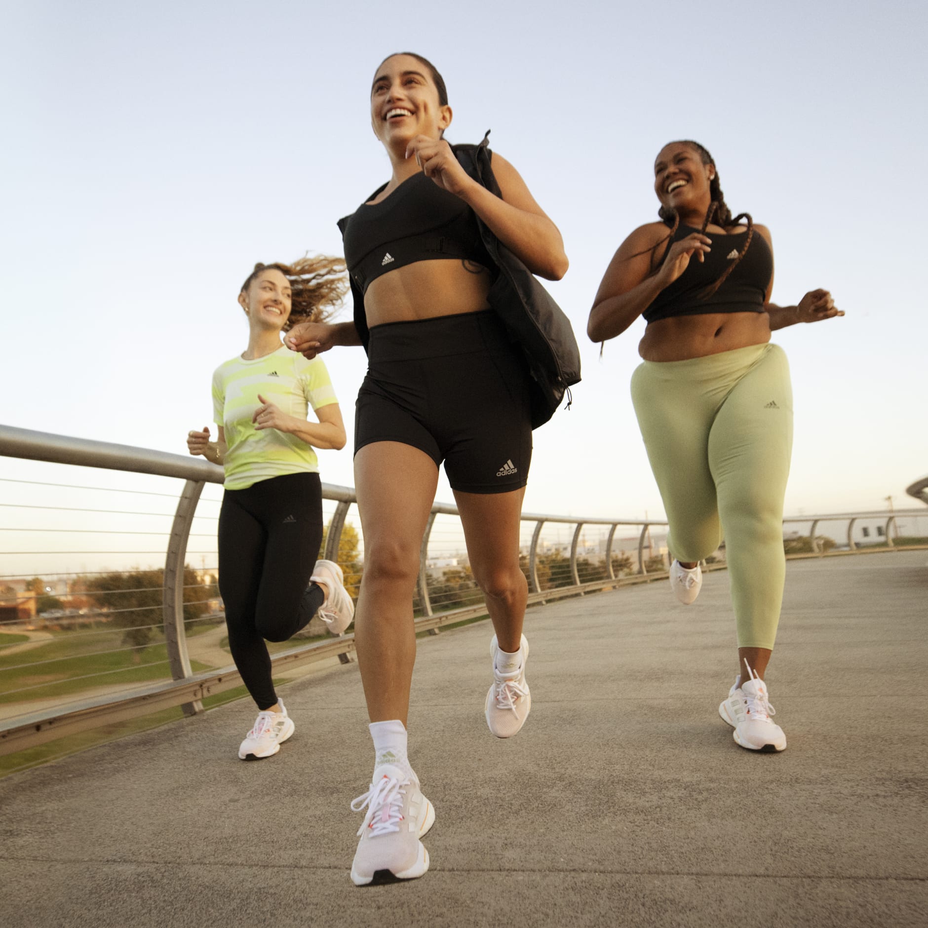 Women's Clothing - FastImpact Luxe Run High-Support Bra - White