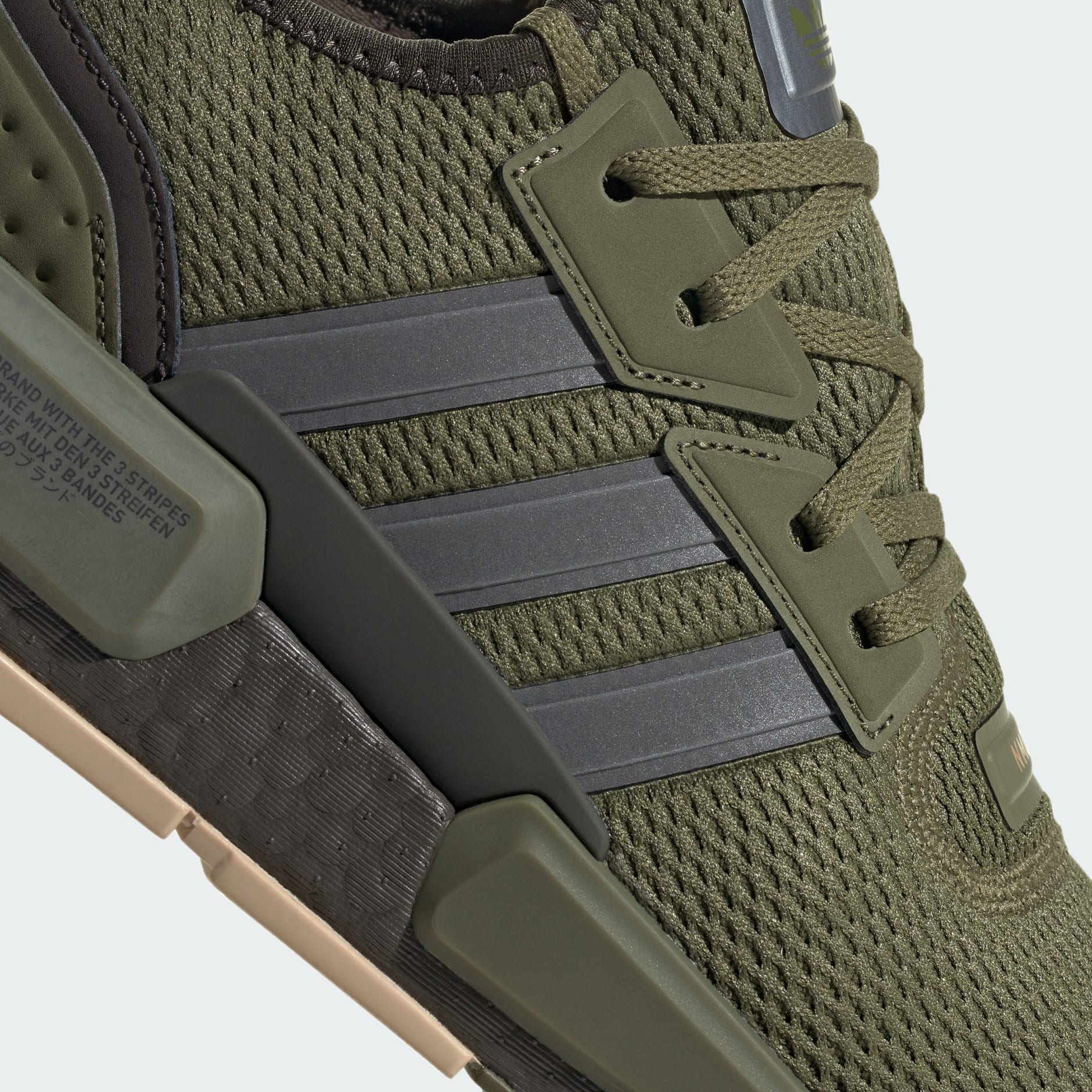 Adidas nmd hotsell 3 bandes green