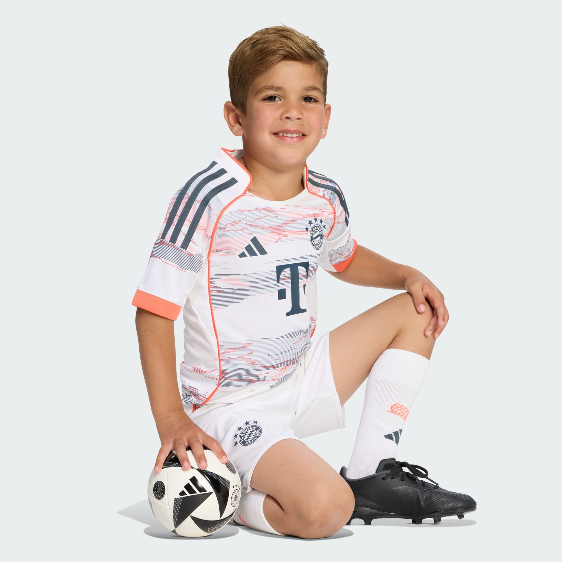 Set mini FC Bayern 25/26 Away pentru copii