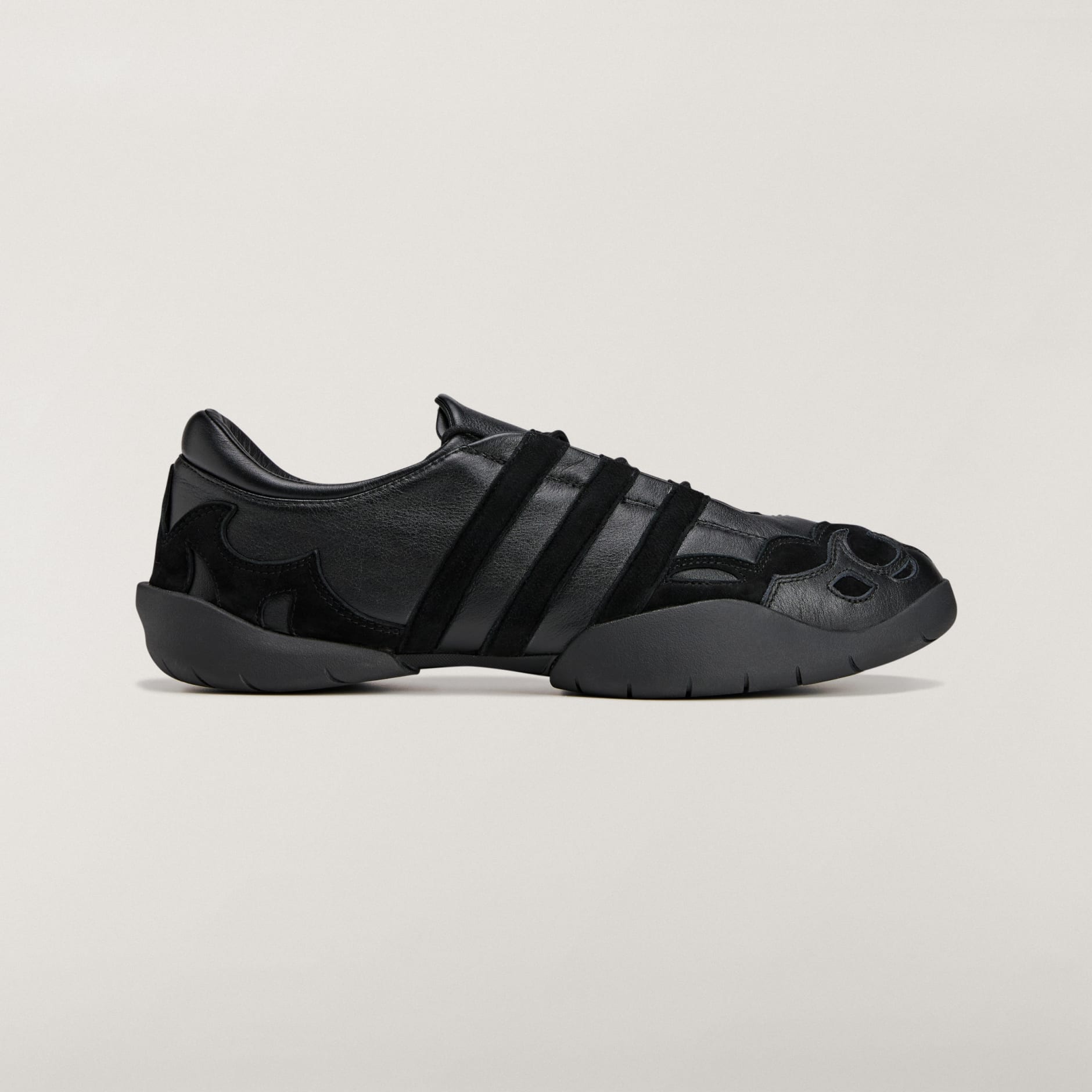 Y-3 REGU LEATHER Shoes