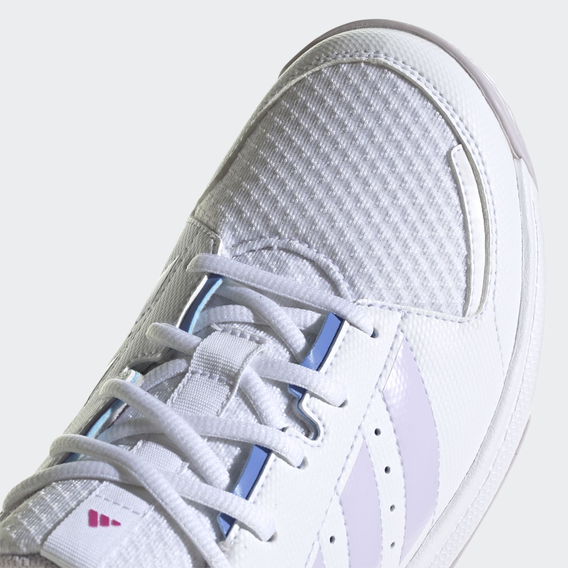 Ontcijferen Zegevieren gesprek Women's Shoes - Ligra 7 Indoor Shoes - White | adidas Saudi Arabia