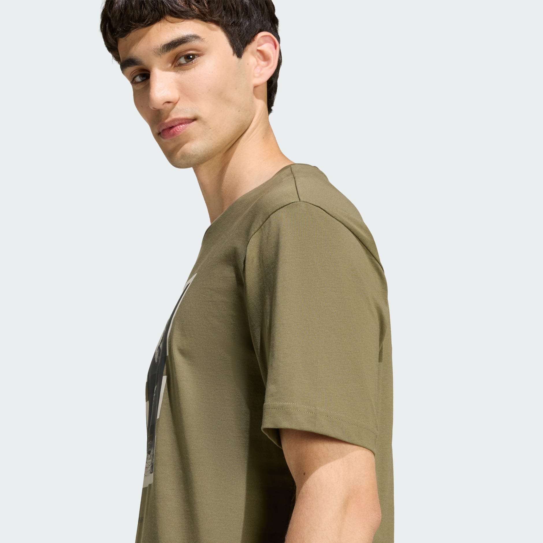 OUTDOOR KAYAKING GRAPHIC T-SHIRT