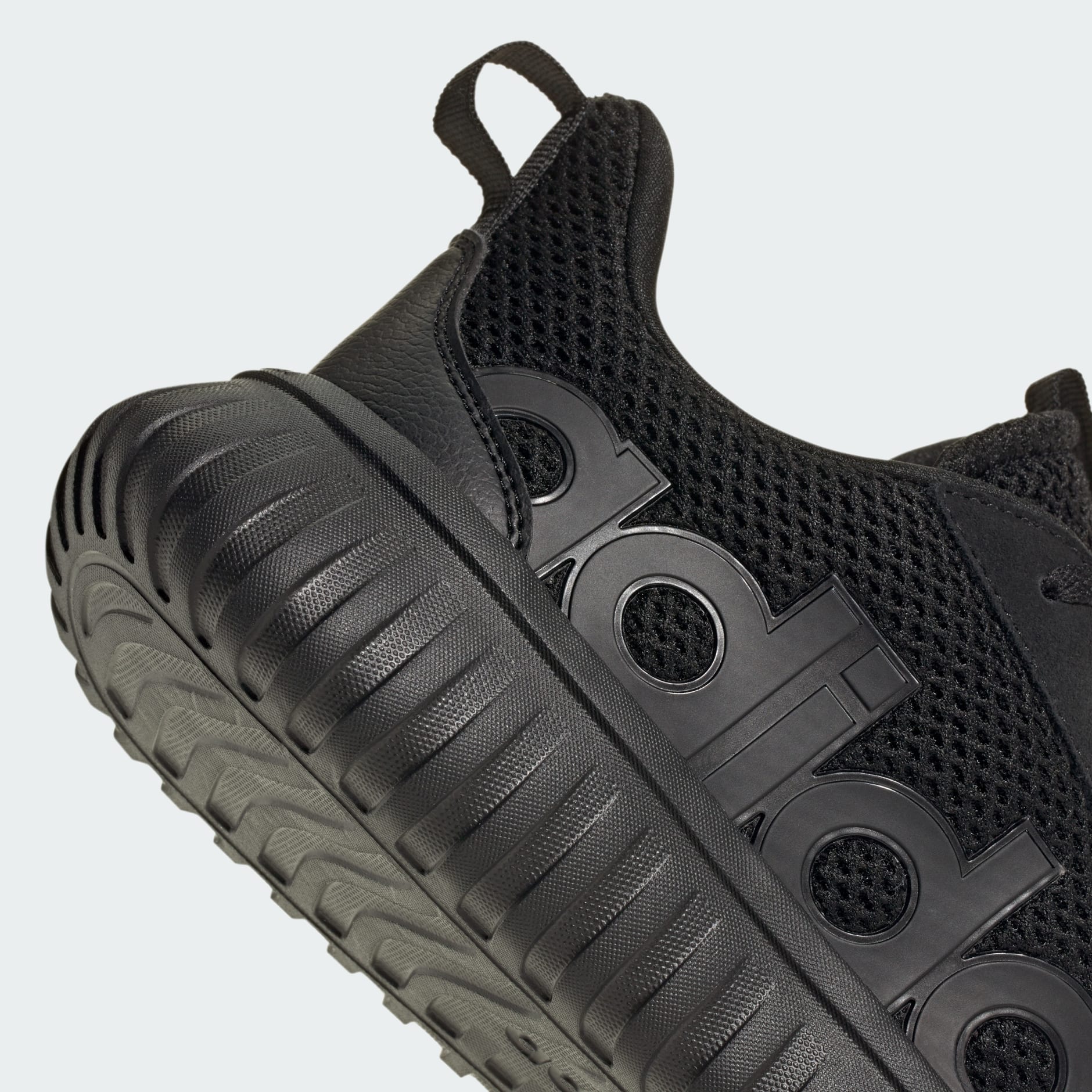 حذاء Kaptir Base