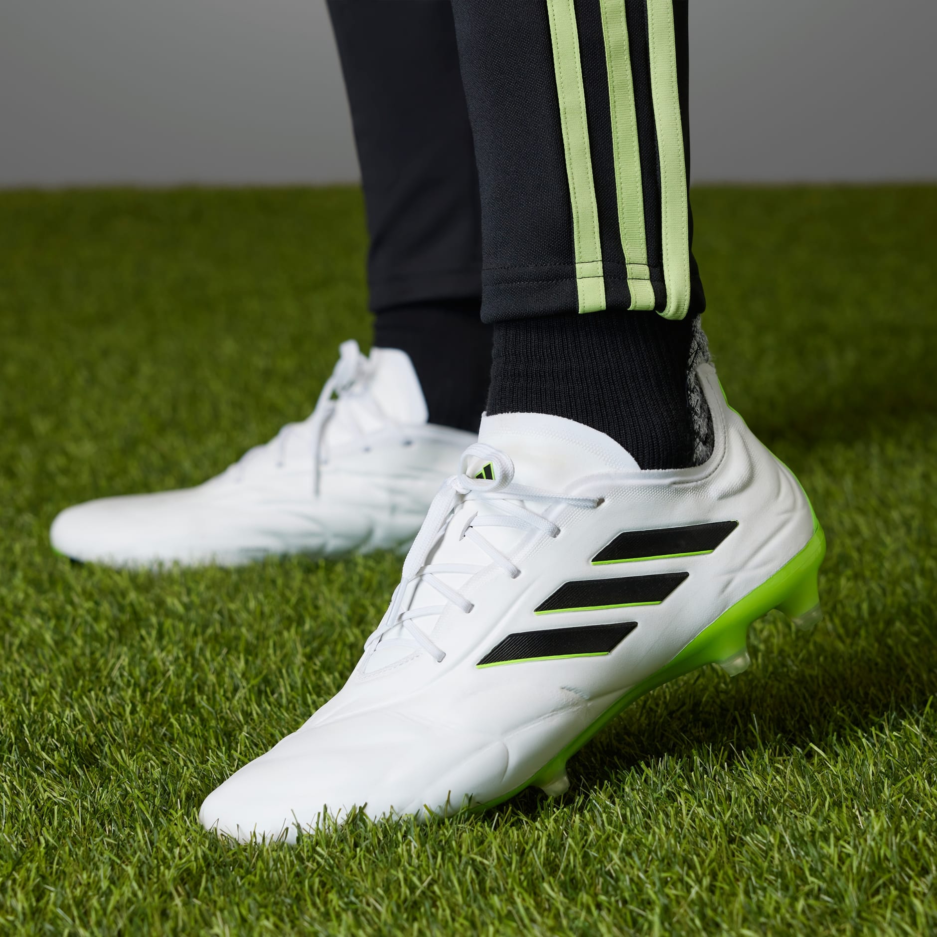 Shoes - Copa Pure II.1 Firm Ground Boots - White | adidas Saudi Arabia