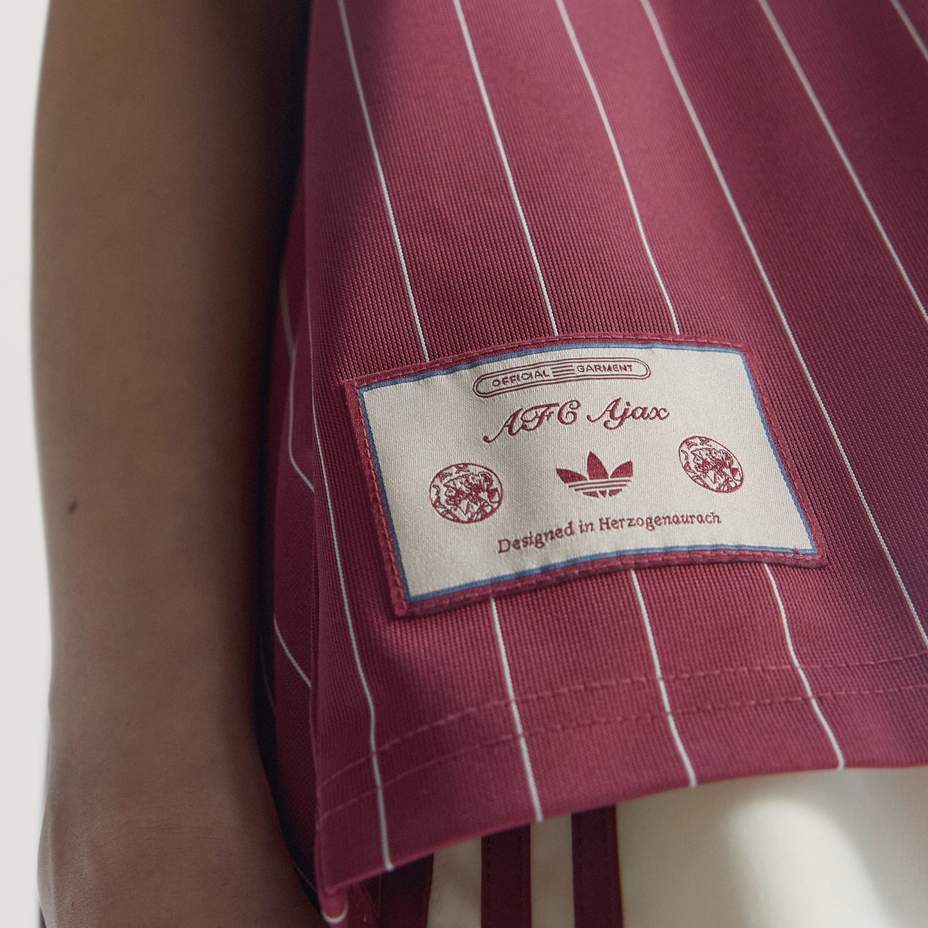 Dres Ajax Amsterdam Terrace Icons