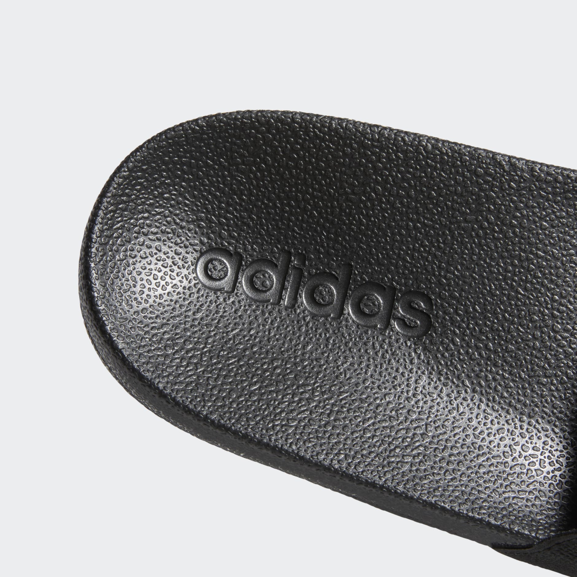 ADILETTE SHOWER SLIDES