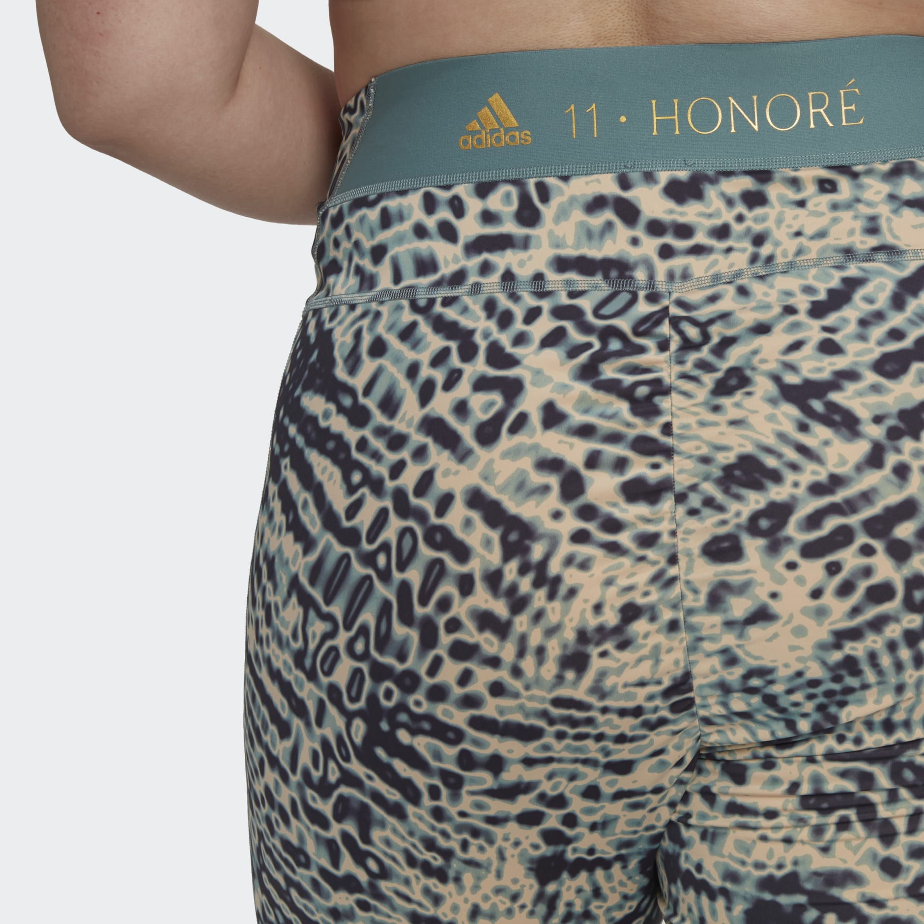 11 Honoré Studio Leggings (Plus Size)