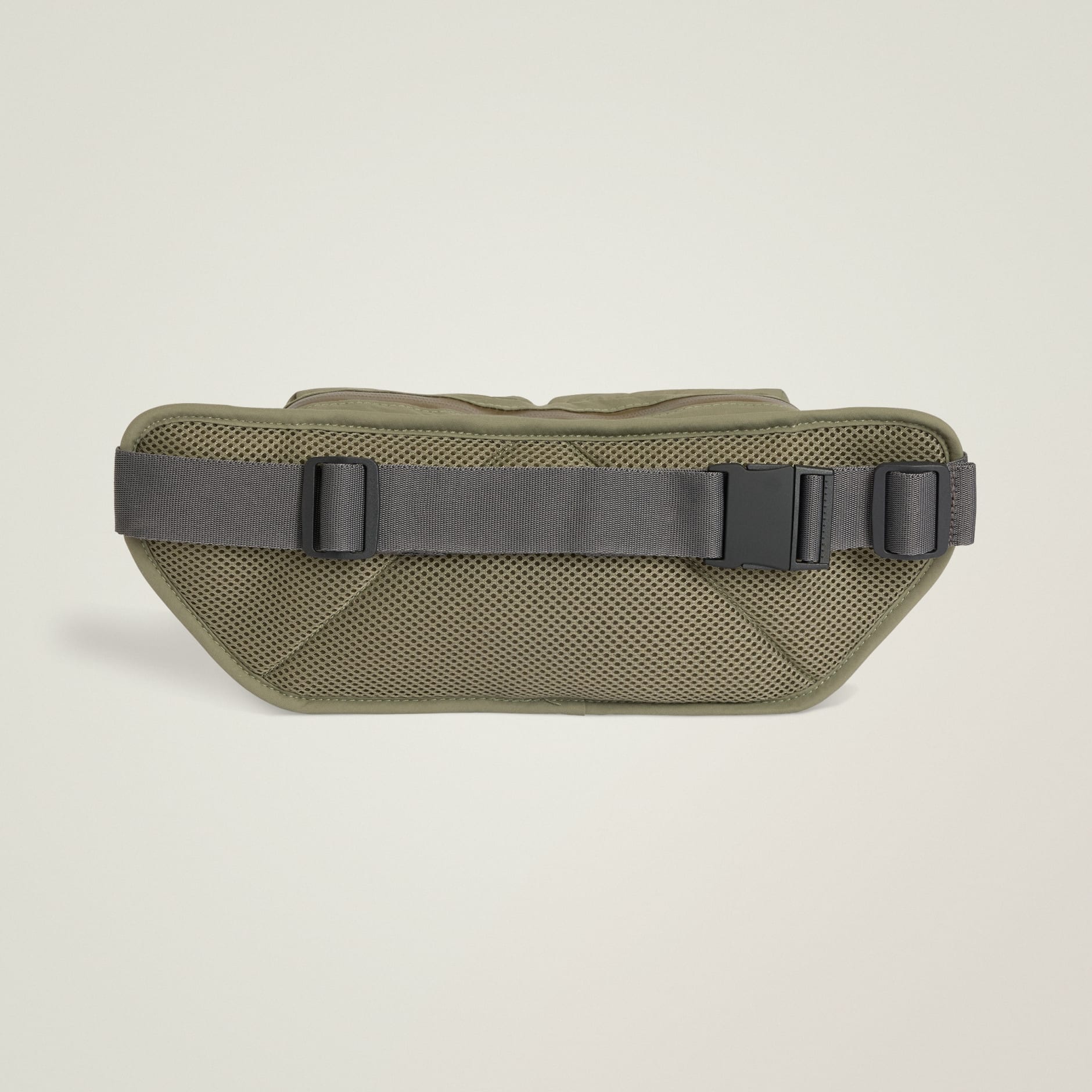 Borsetă adidas by Stella McCartney