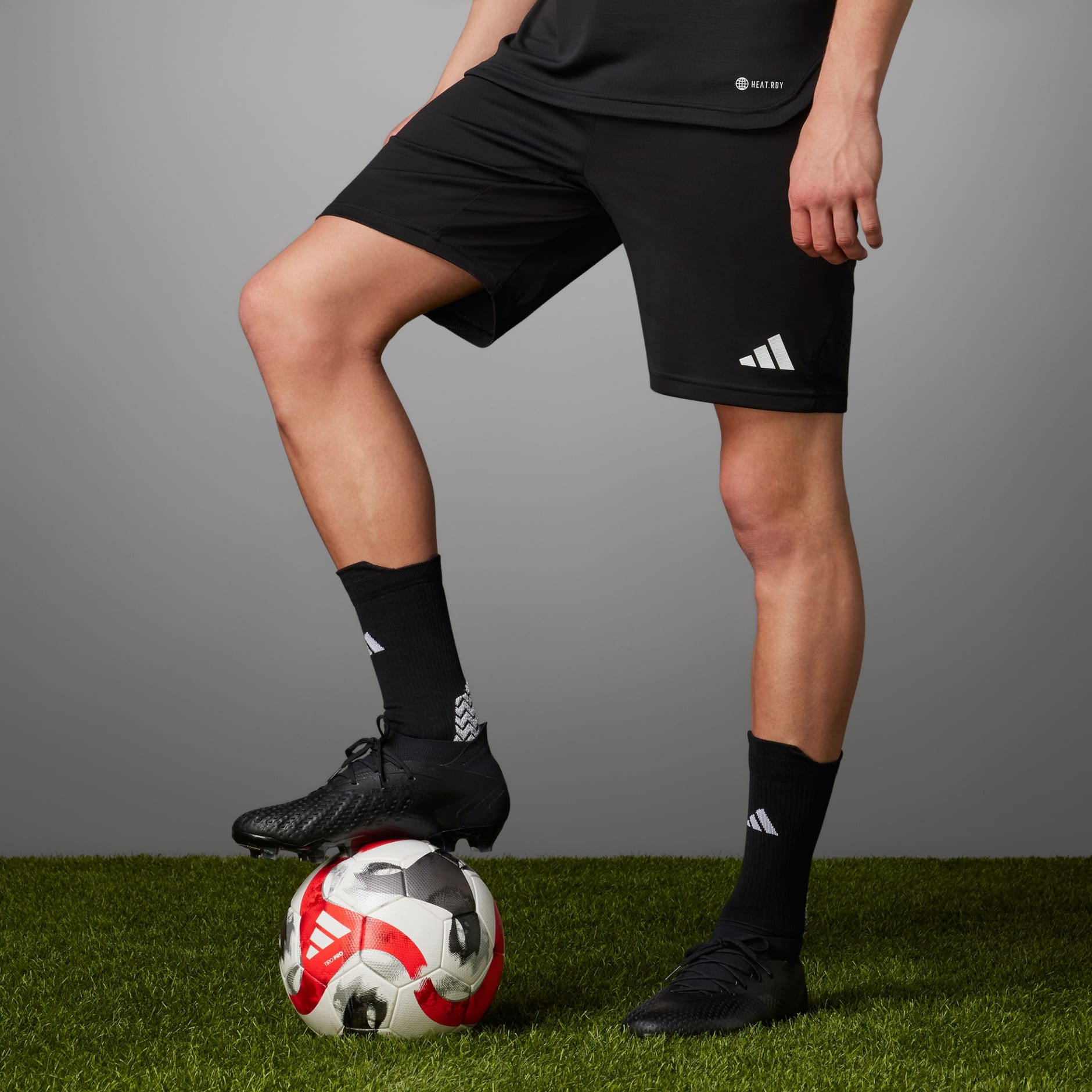 Shoes - Predator Accuracy.1 Firm Ground Boots - Black | adidas Egypt