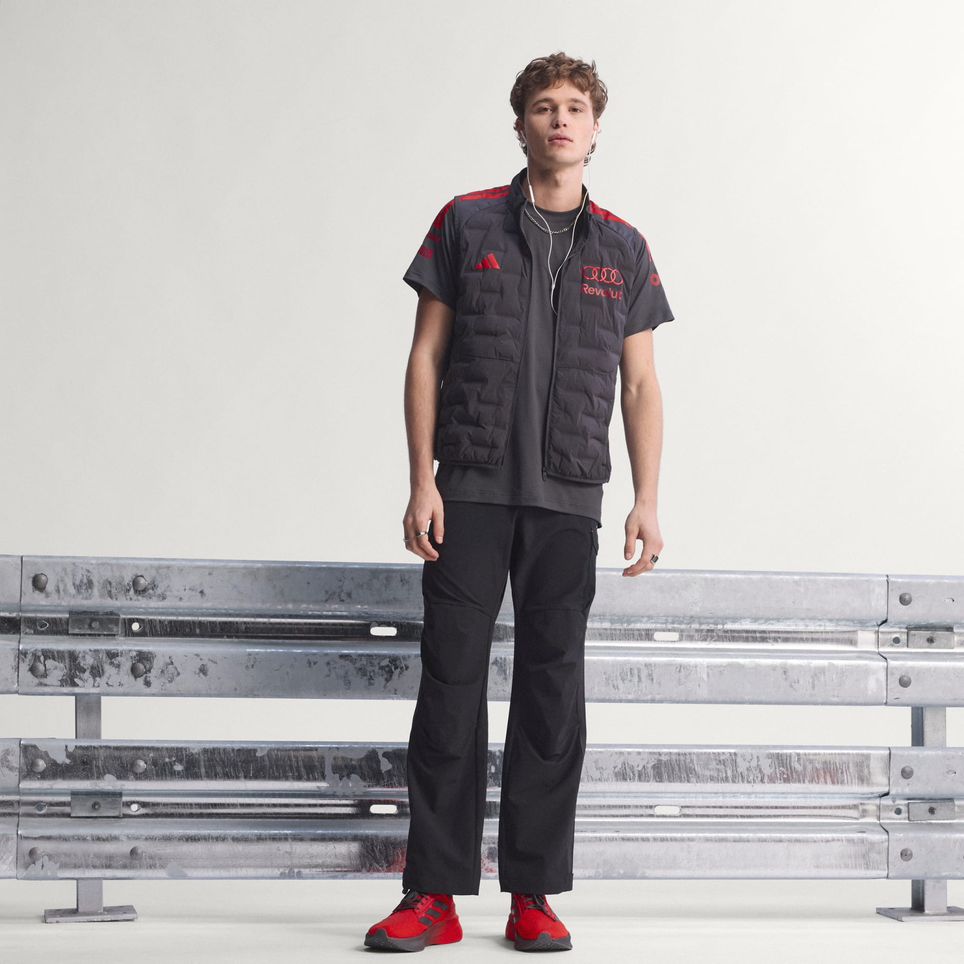 AUDI REVOLUT F1 TEAM MECHANICS PADDED VEST