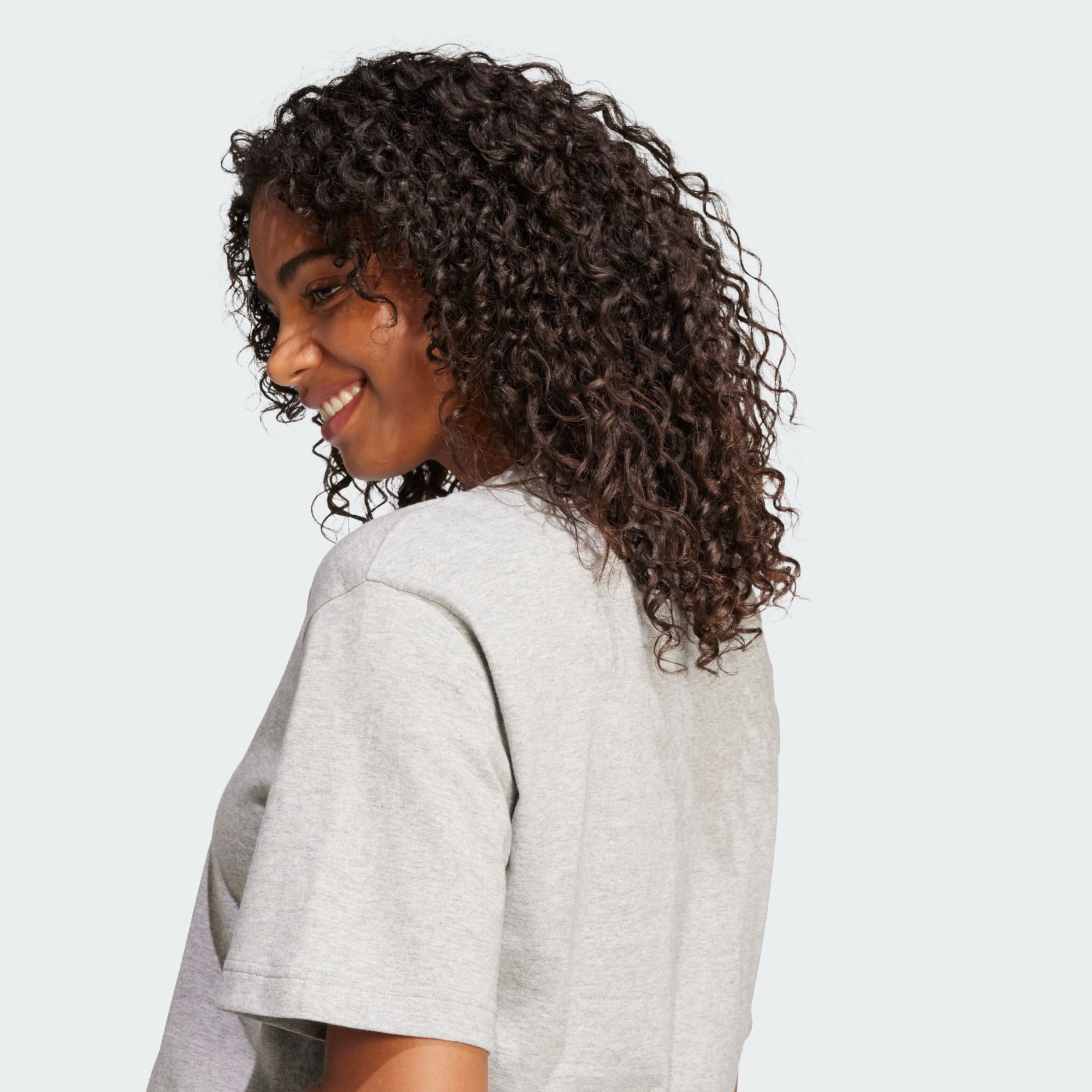 Essentials 大型標誌男友風格 T 裇