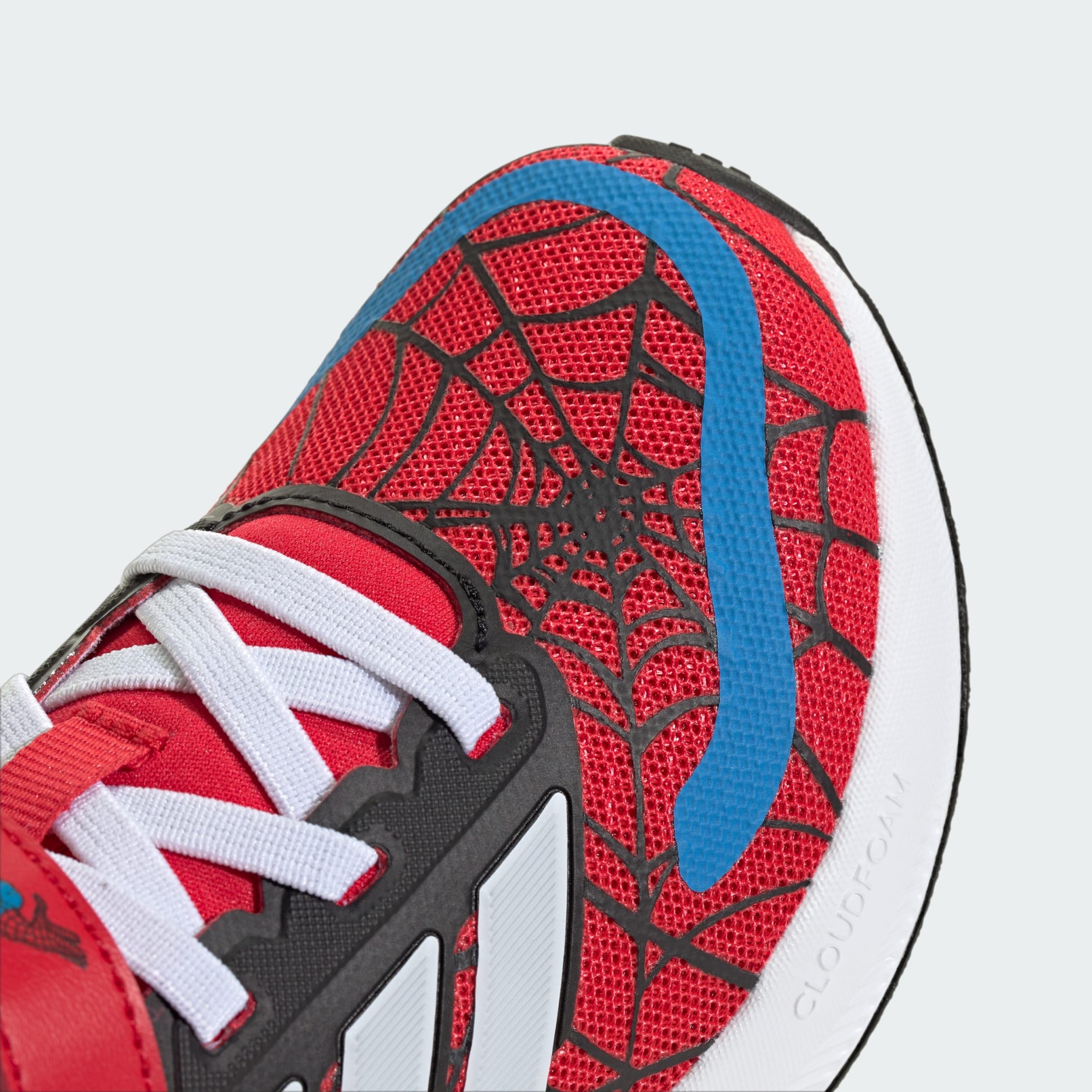 Adidas spiderman futbol online