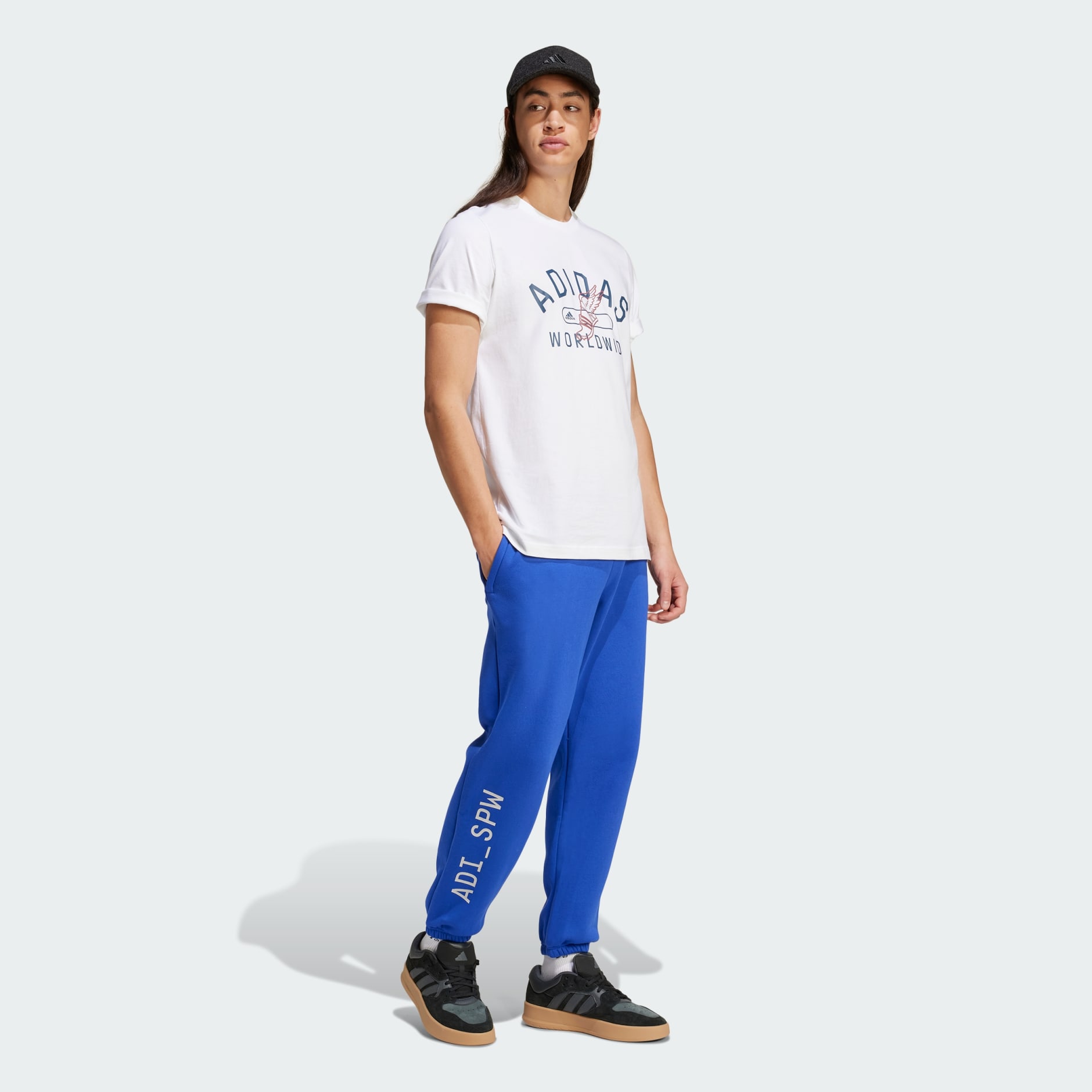 M COLLEGIATE T