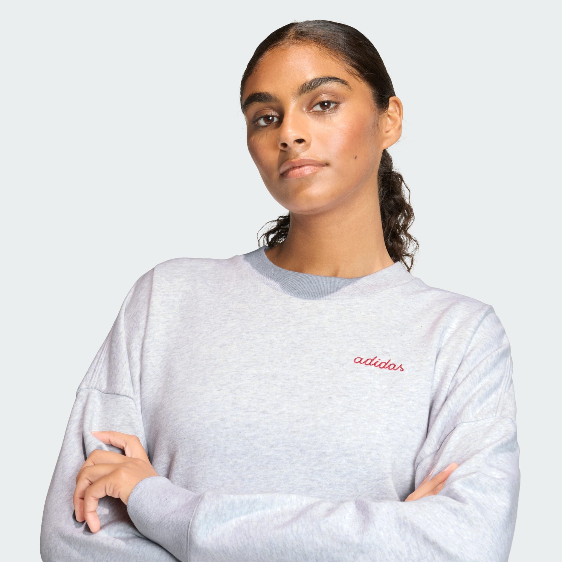 Bluză sport Seasonal Essentials Colorpop cu grafică brodată