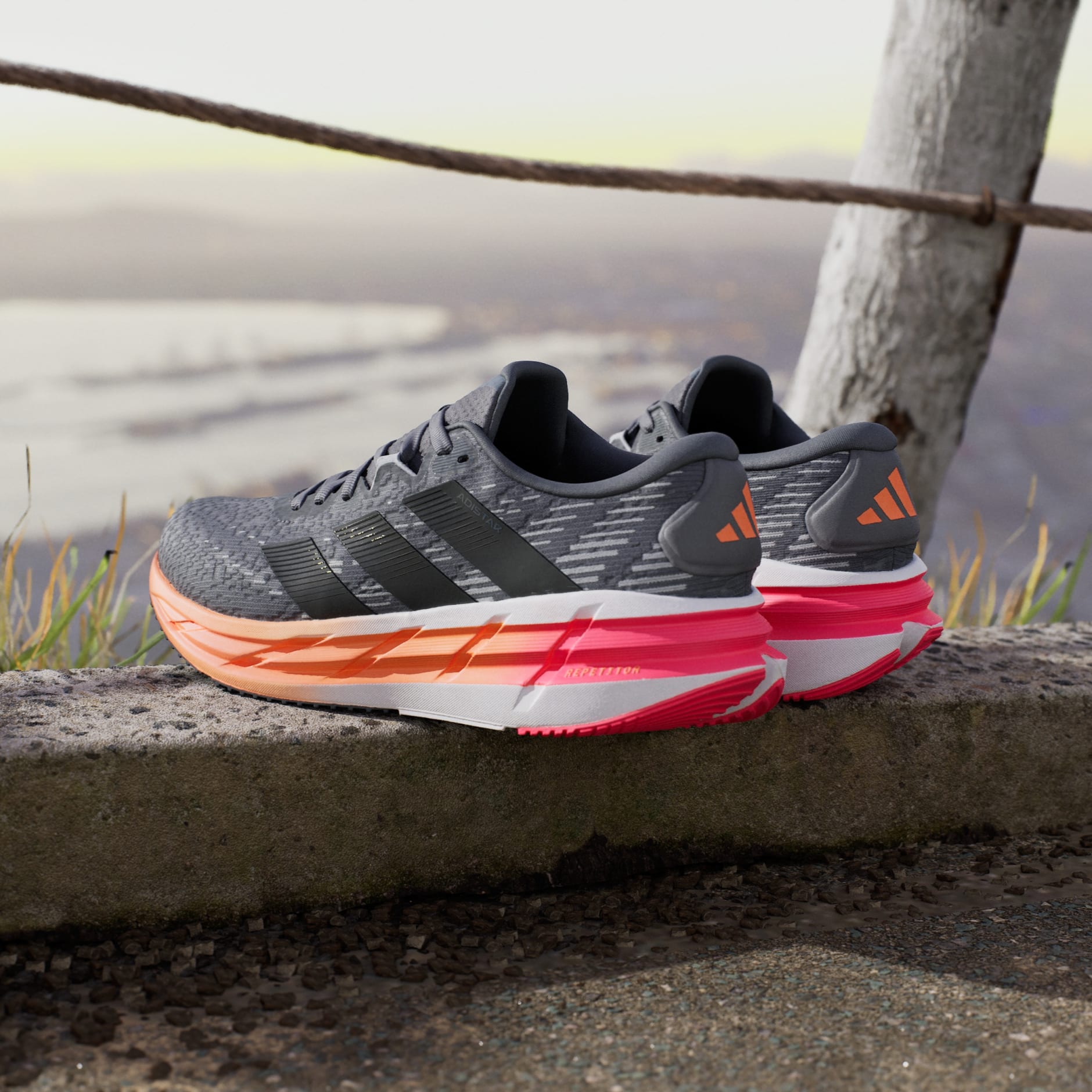 ADISTAR 4 RUNNING SHOES