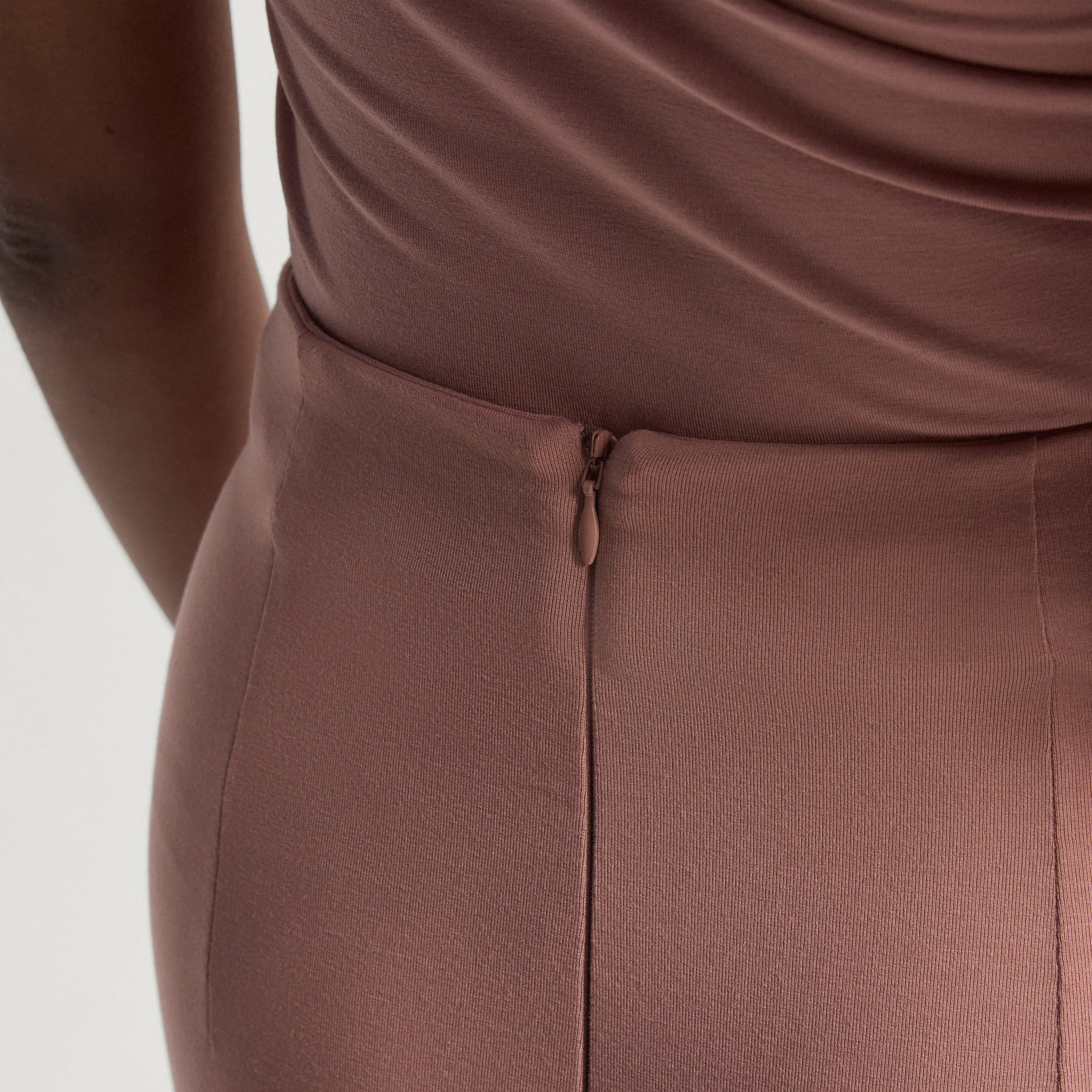 Premium Essentials Skirt