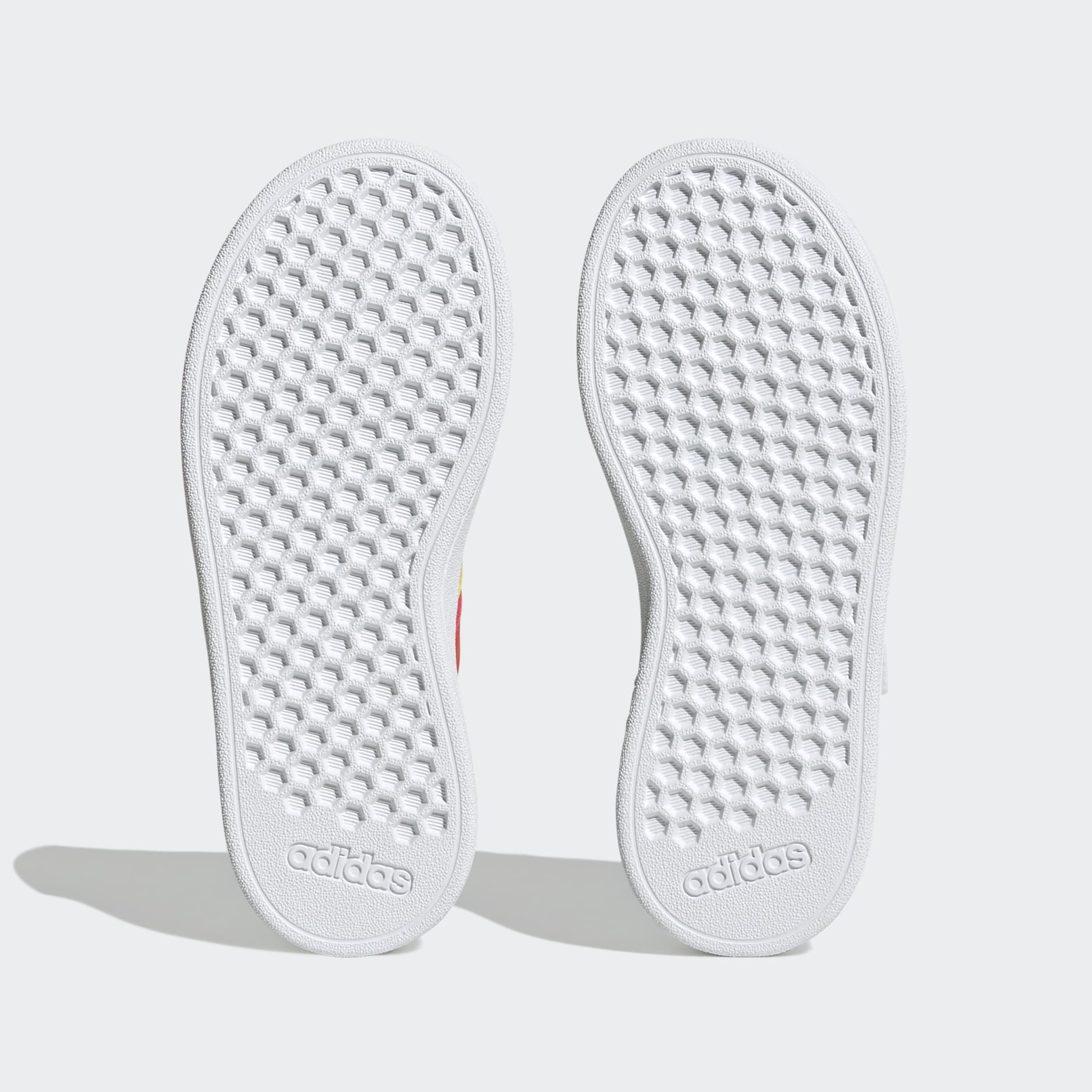 Grand Court Sustainable Lifestyle Court Elastic Lace and Top Strap Shoes