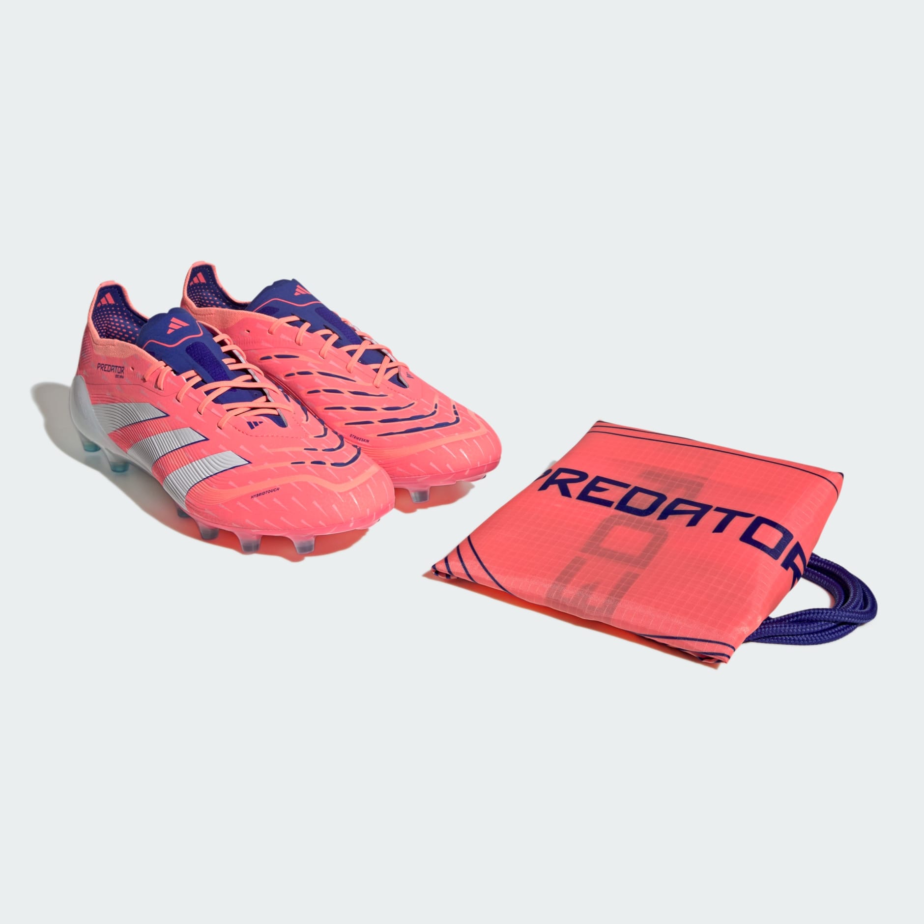 Ghete Predator Elite, pentru gazon artificial