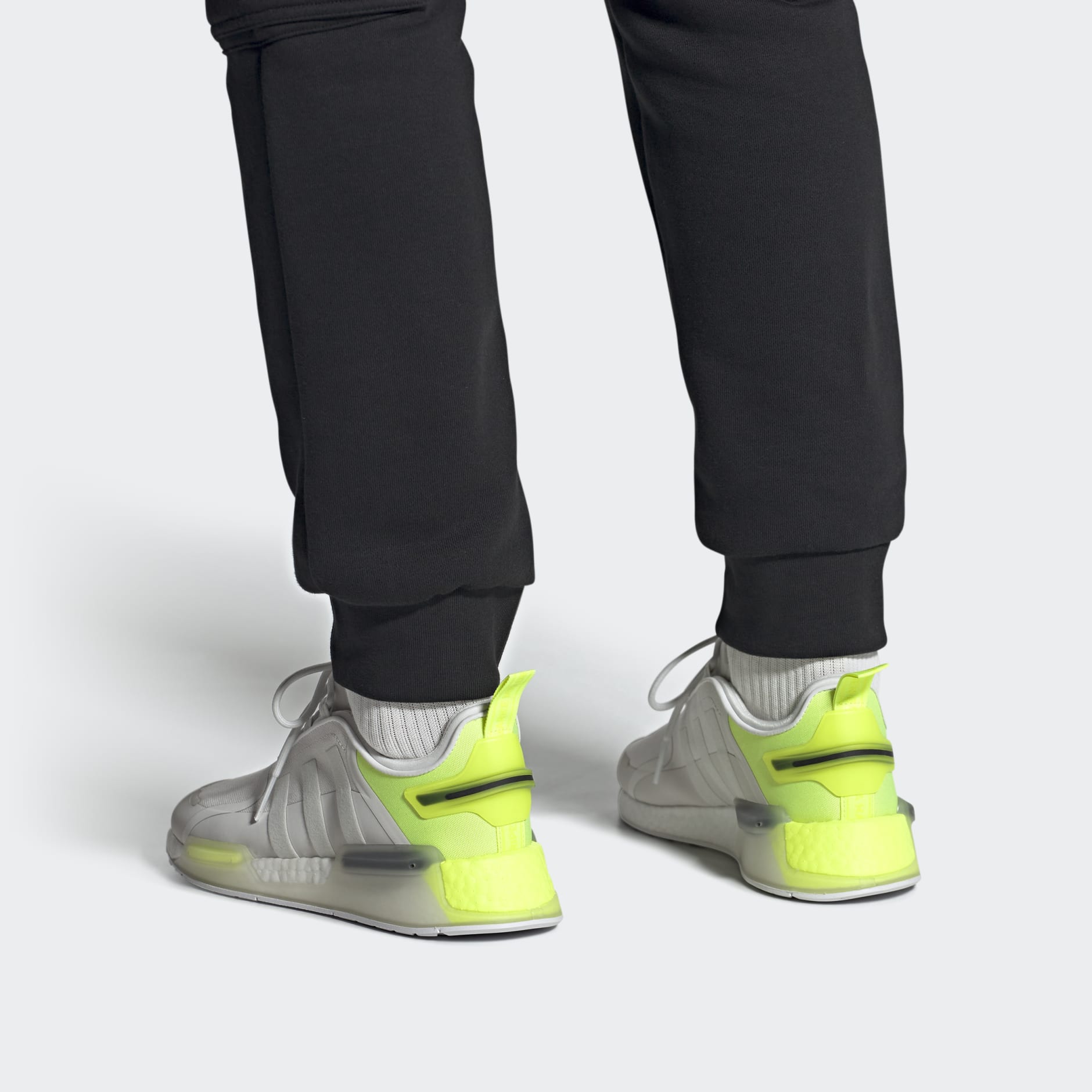 NMD_R1 V3 Shoes