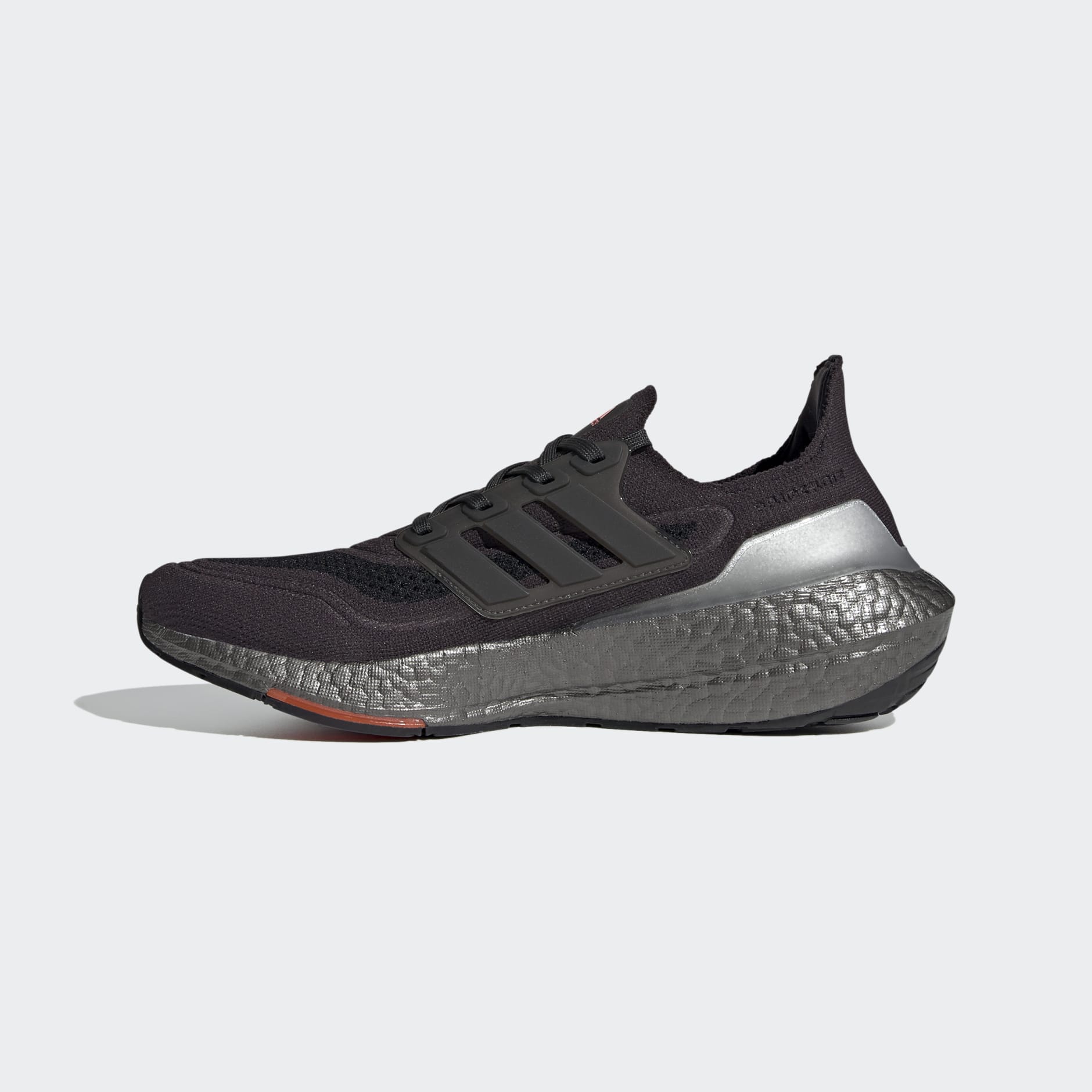 נעלי Ultraboost 21