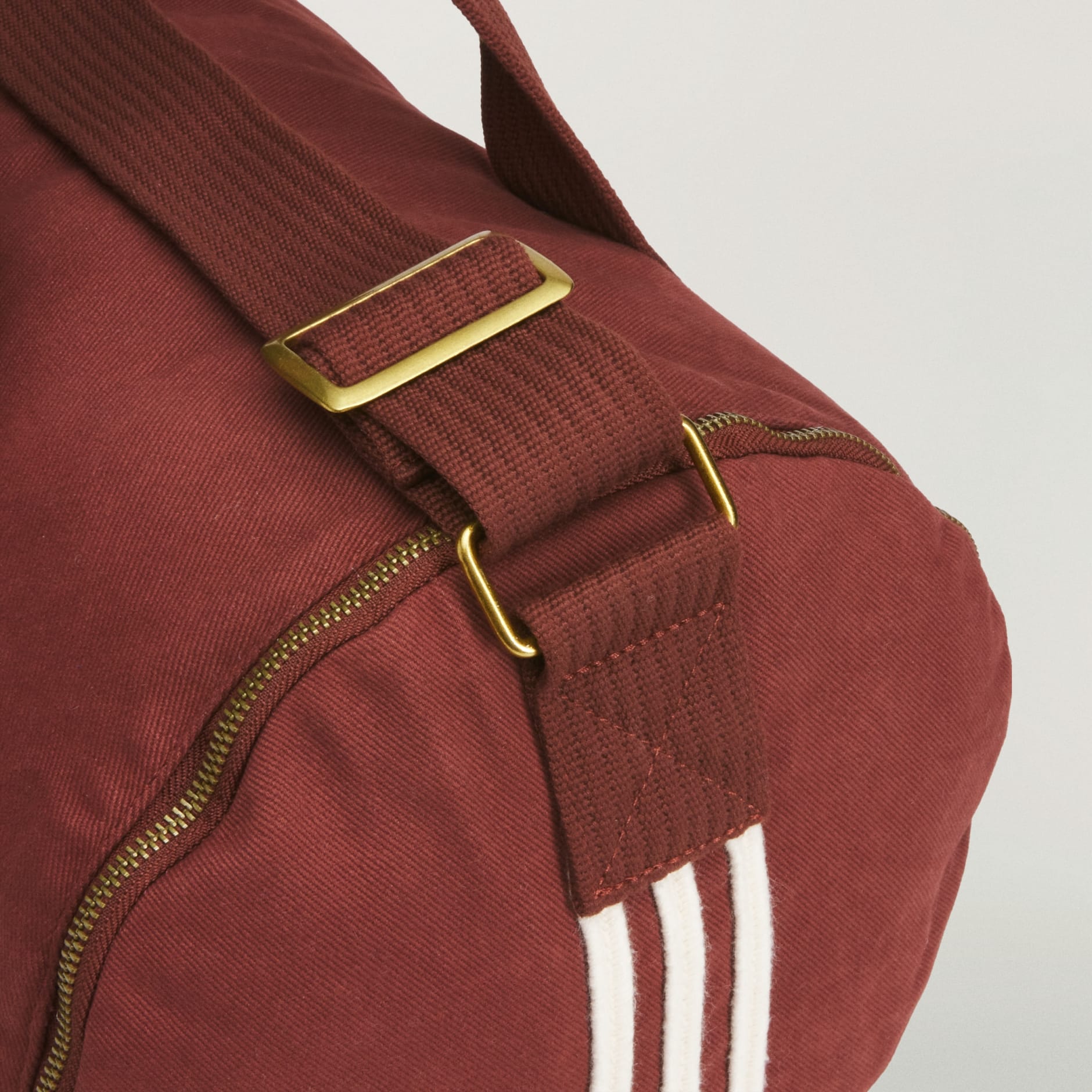 GEANTĂ CLOT BARREL BY EDISON CHEN