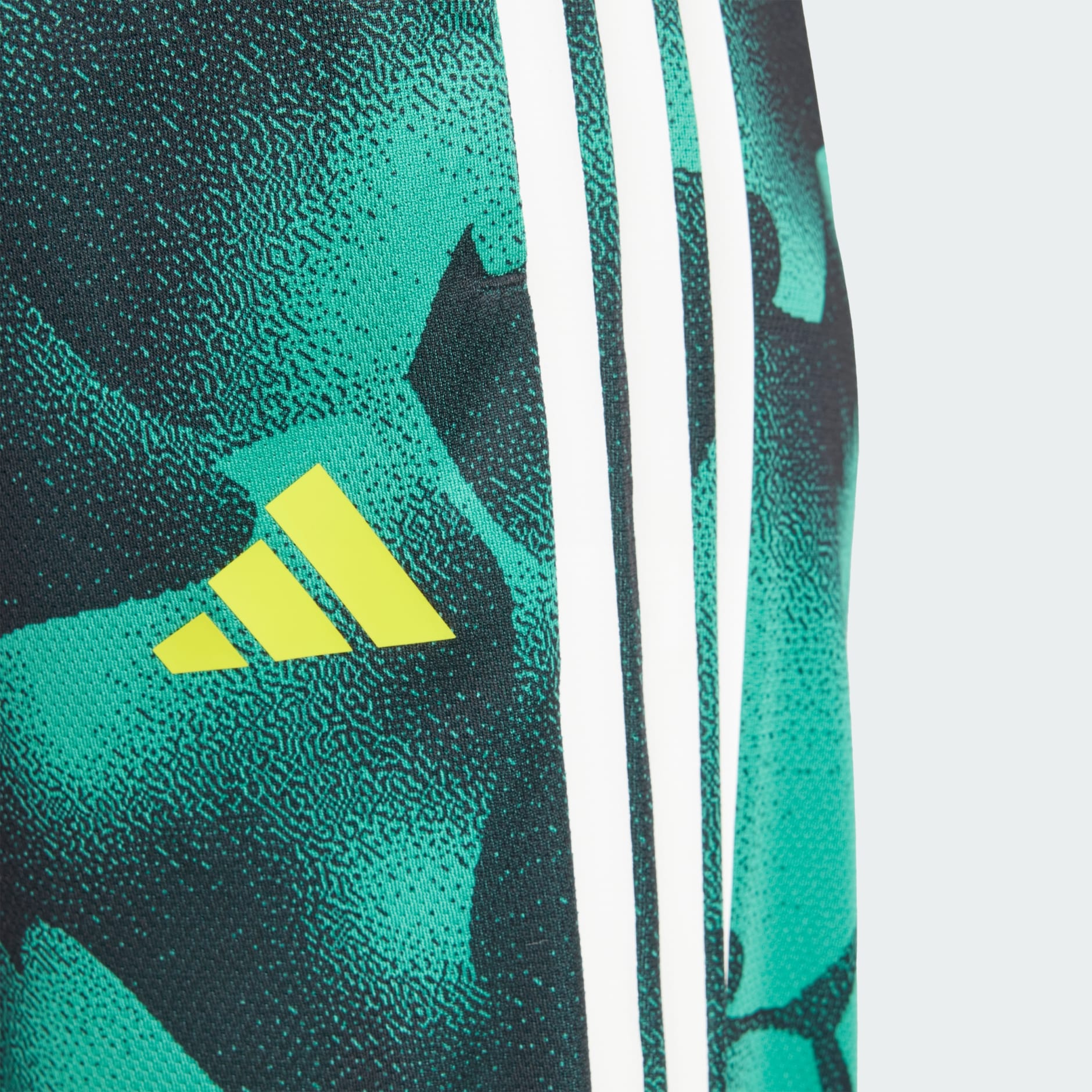 【ADIDAS】Tiered Cut 3S Colorblocked Wide Leg Trousers JL6 adidas Tiro Cut 3-Stripes Mesh Wide-Leg Pants - Multicolour