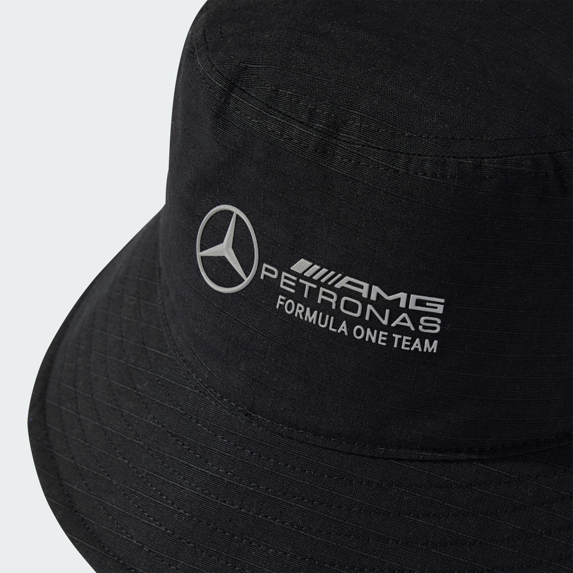 MERCEDES - AMG PETRONAS FORMULA ONE TEAM MECHANICS BUCKET HAT