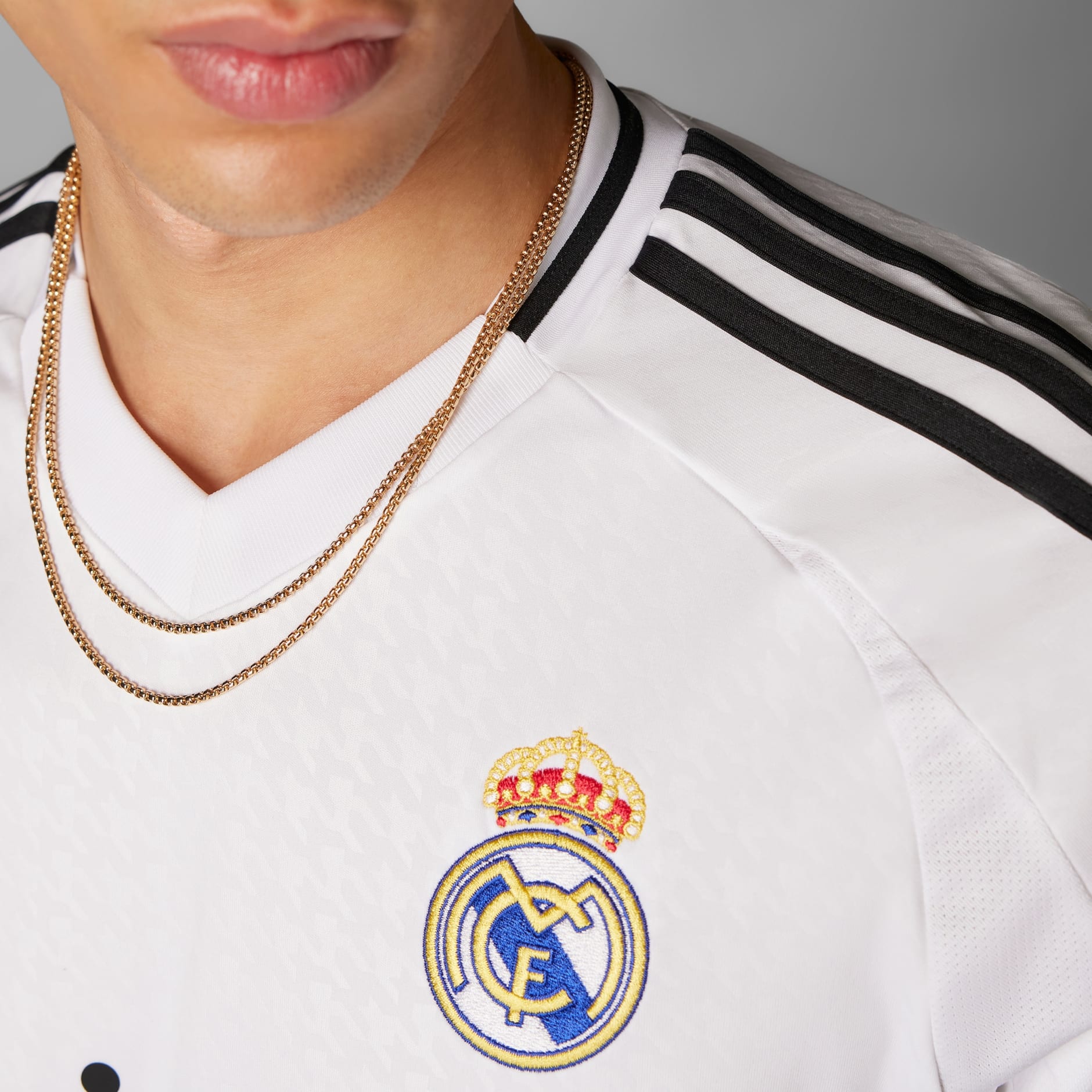 Real Madrid 24/25 Home Jersey