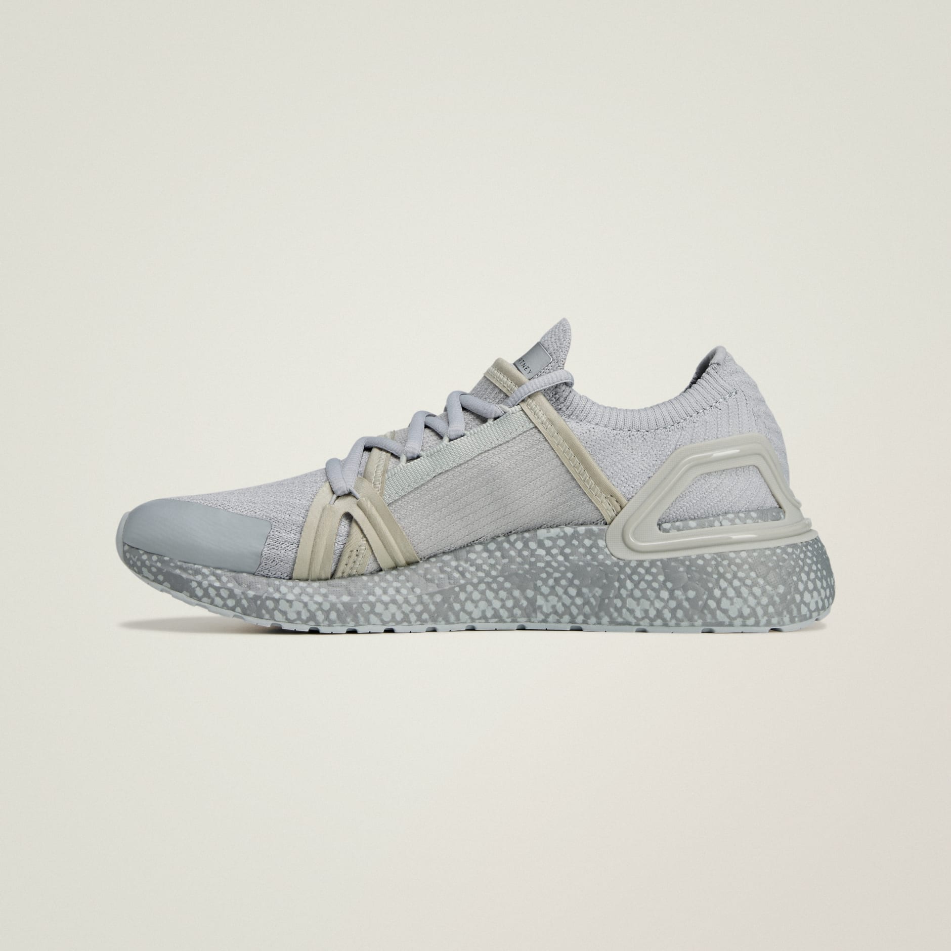 נעלי adidas by Stella McCartney Ultraboost DNA