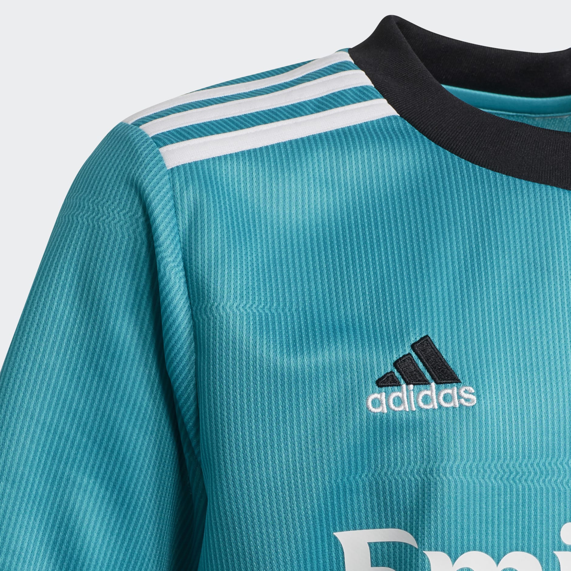 Real Madrid 21/22 Third Jersey