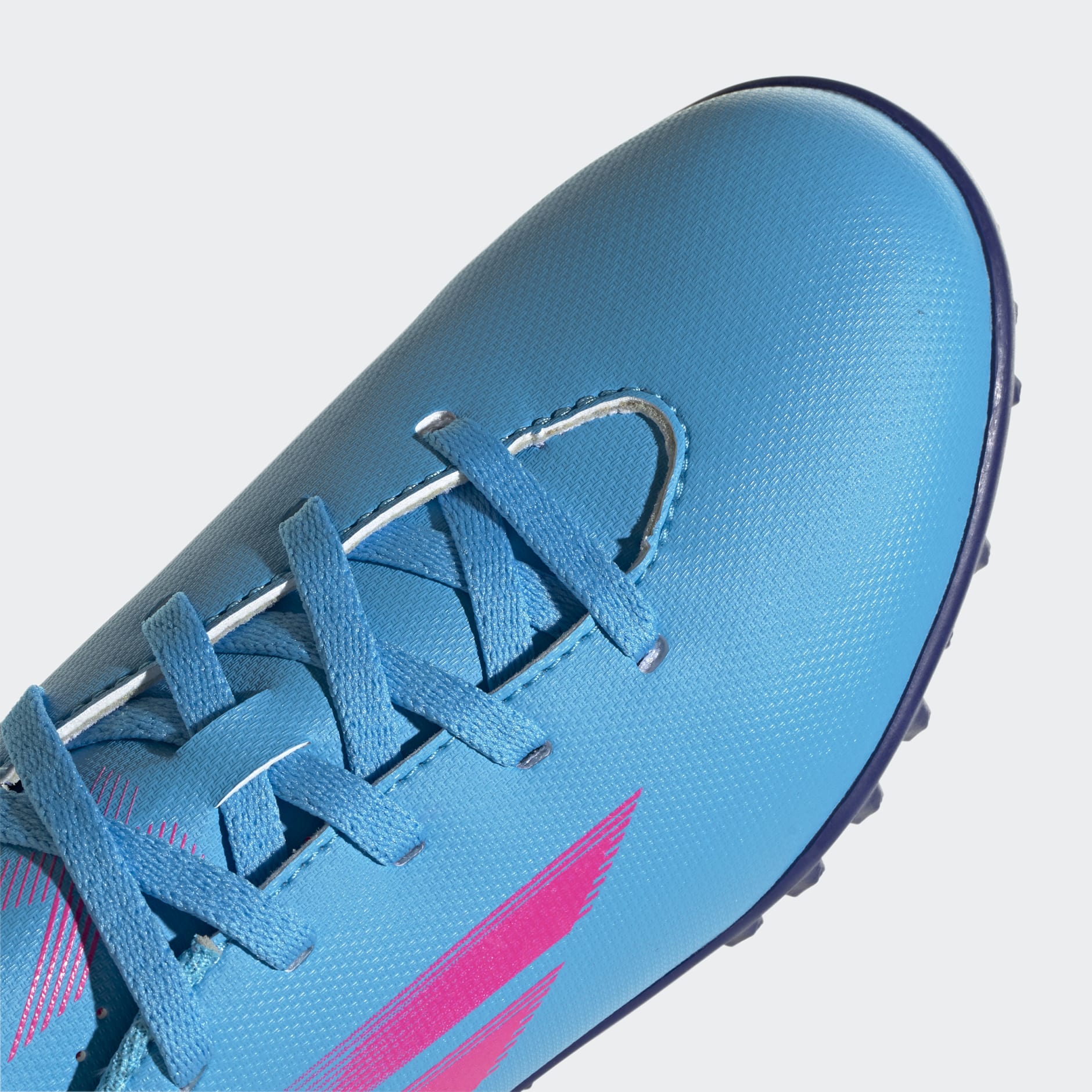 X Speedflow.4 Turf Boots