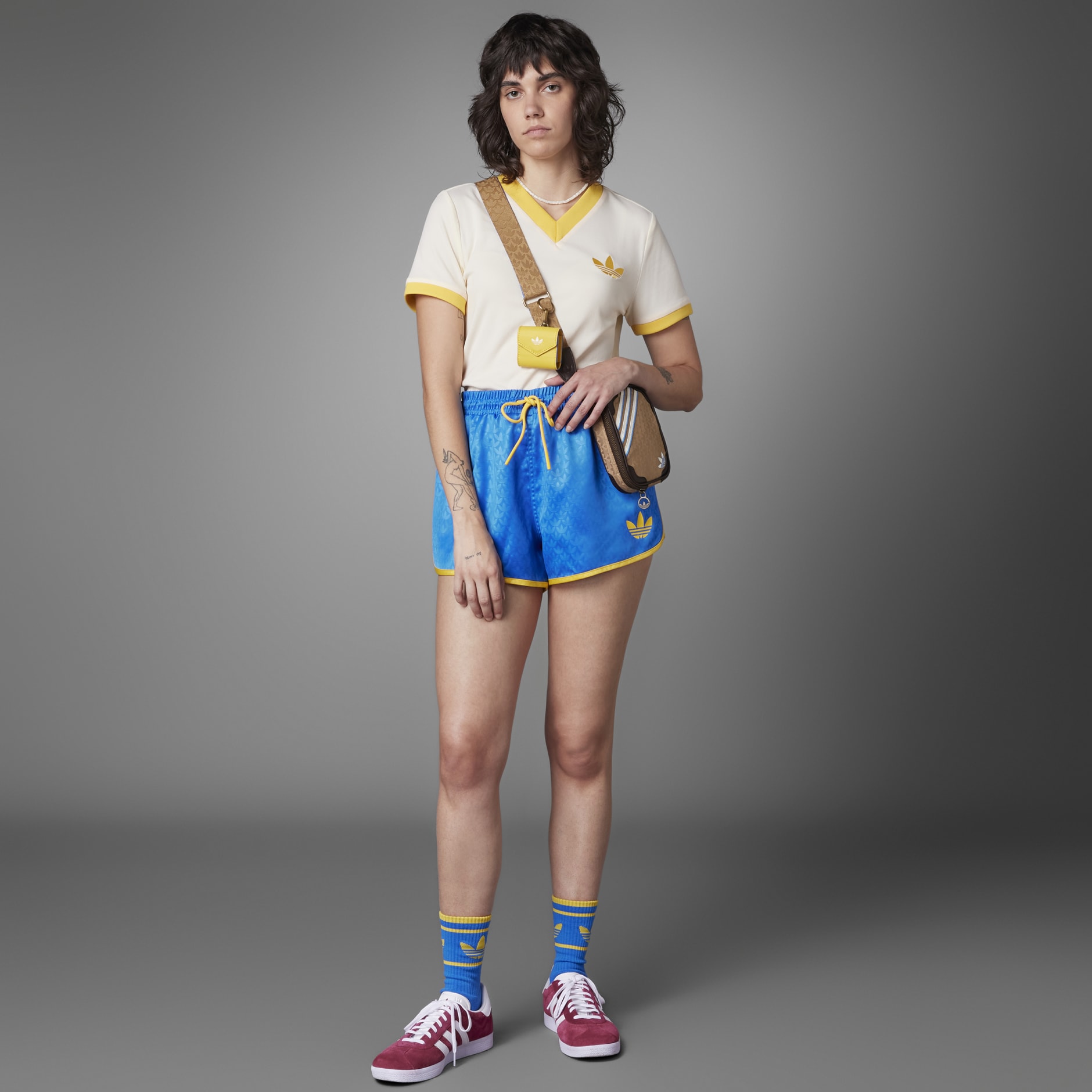 Adicolor 70s V-Neck Tee