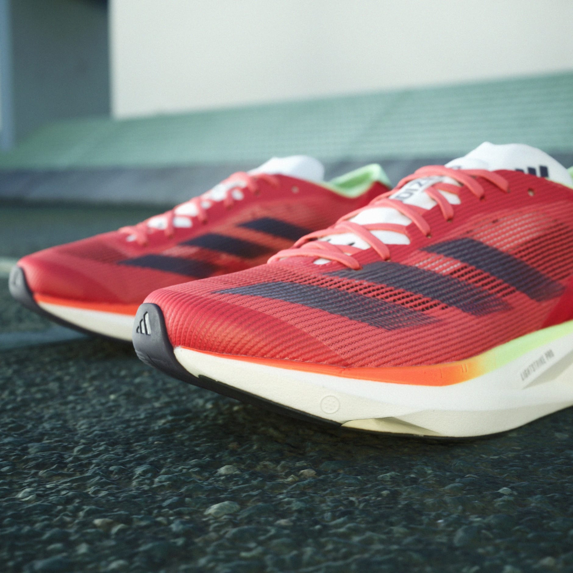 Adizero Takumi Sen 10 跑鞋