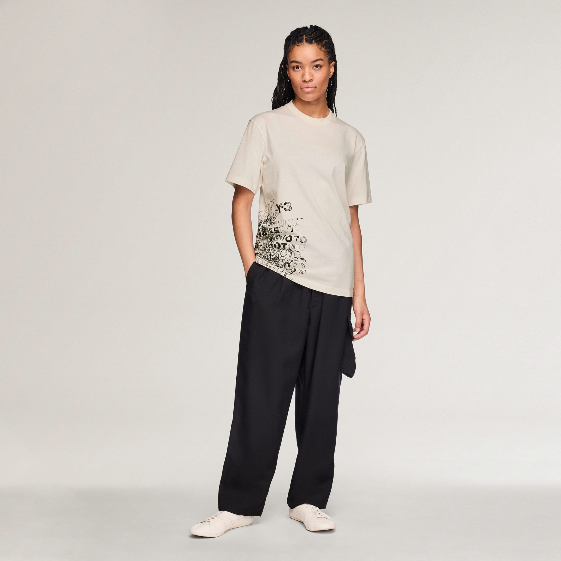 TRICOU CU M&Acirc;NECĂ SCURTĂ Y-3 GFX